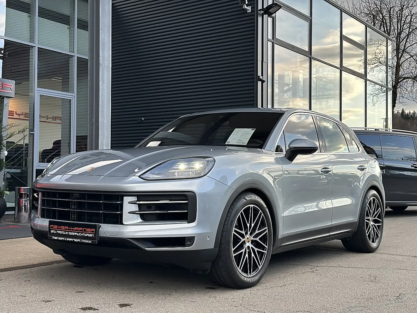 Porsche Cayenne III E-Hybrid PHEV Aut. / Nachtsicht / Matrix / ... Silber - 2