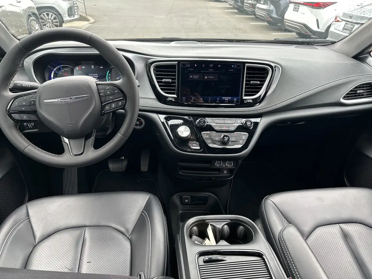 Chrysler Pacifica снимка Chrysler Pacifica