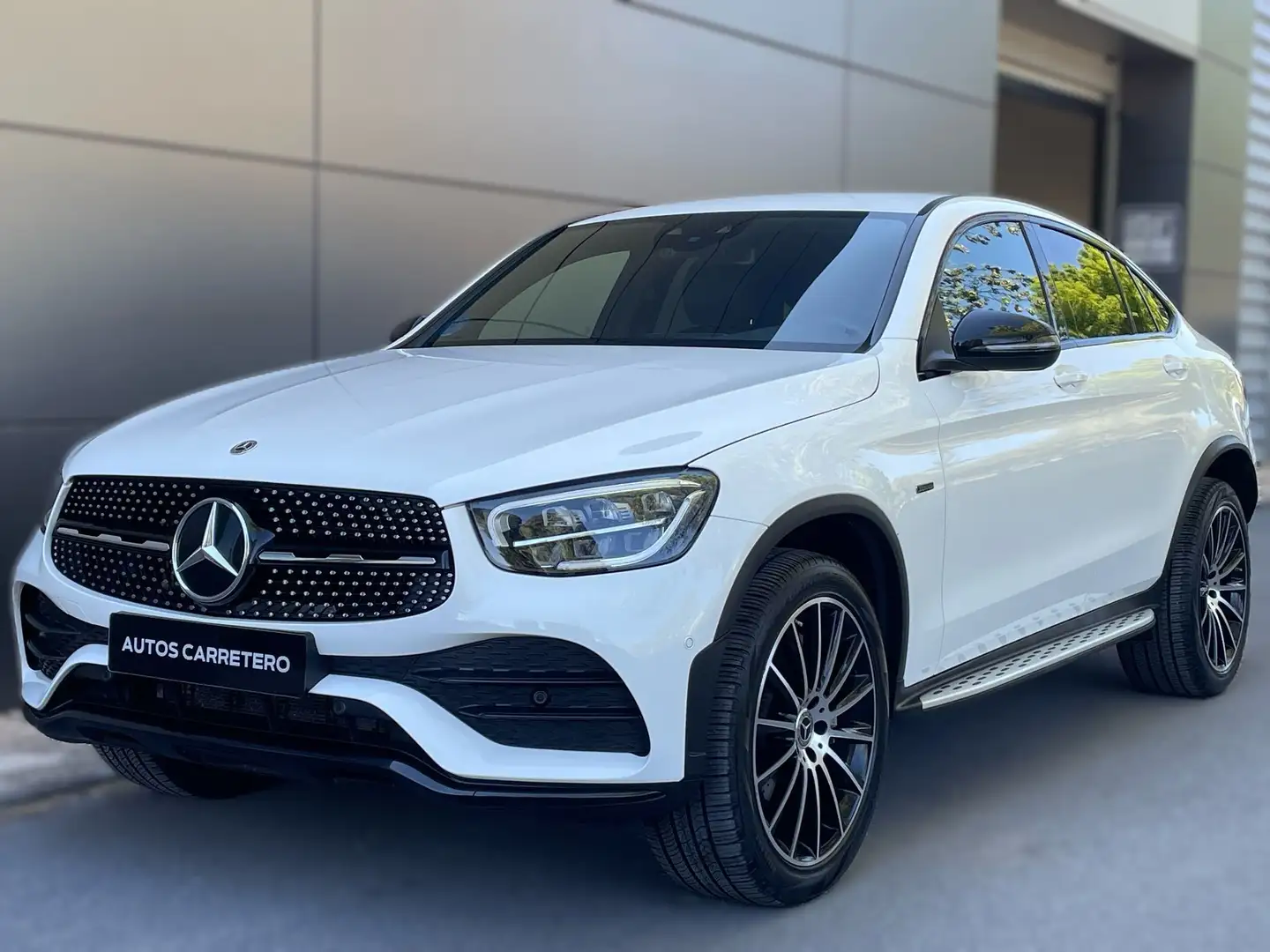 Mercedes-Benz GLC 300 300e 4Matic 9G-Tronic Blanc - 1