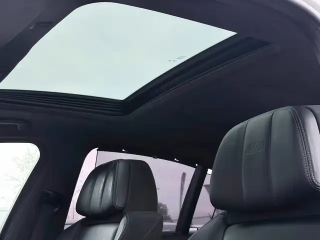 BMW M5 view 23