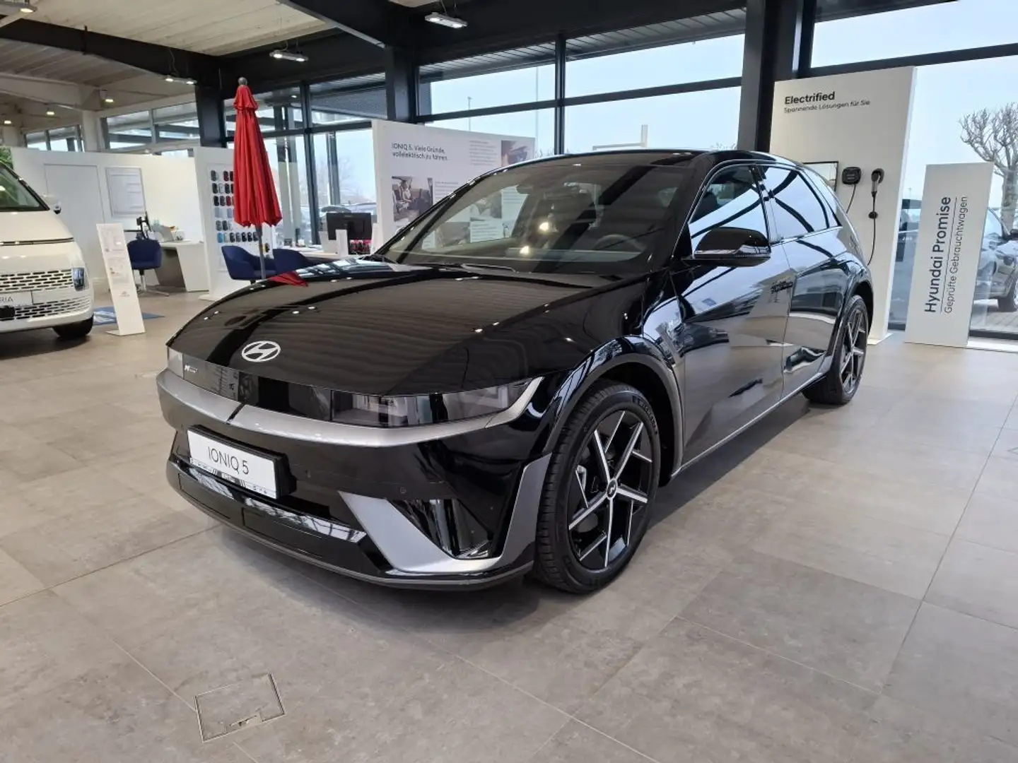 Hyundai IONIQ 5 (MY25) 84 kWh (229 PS) 2WD N LINE Schwarz - 2