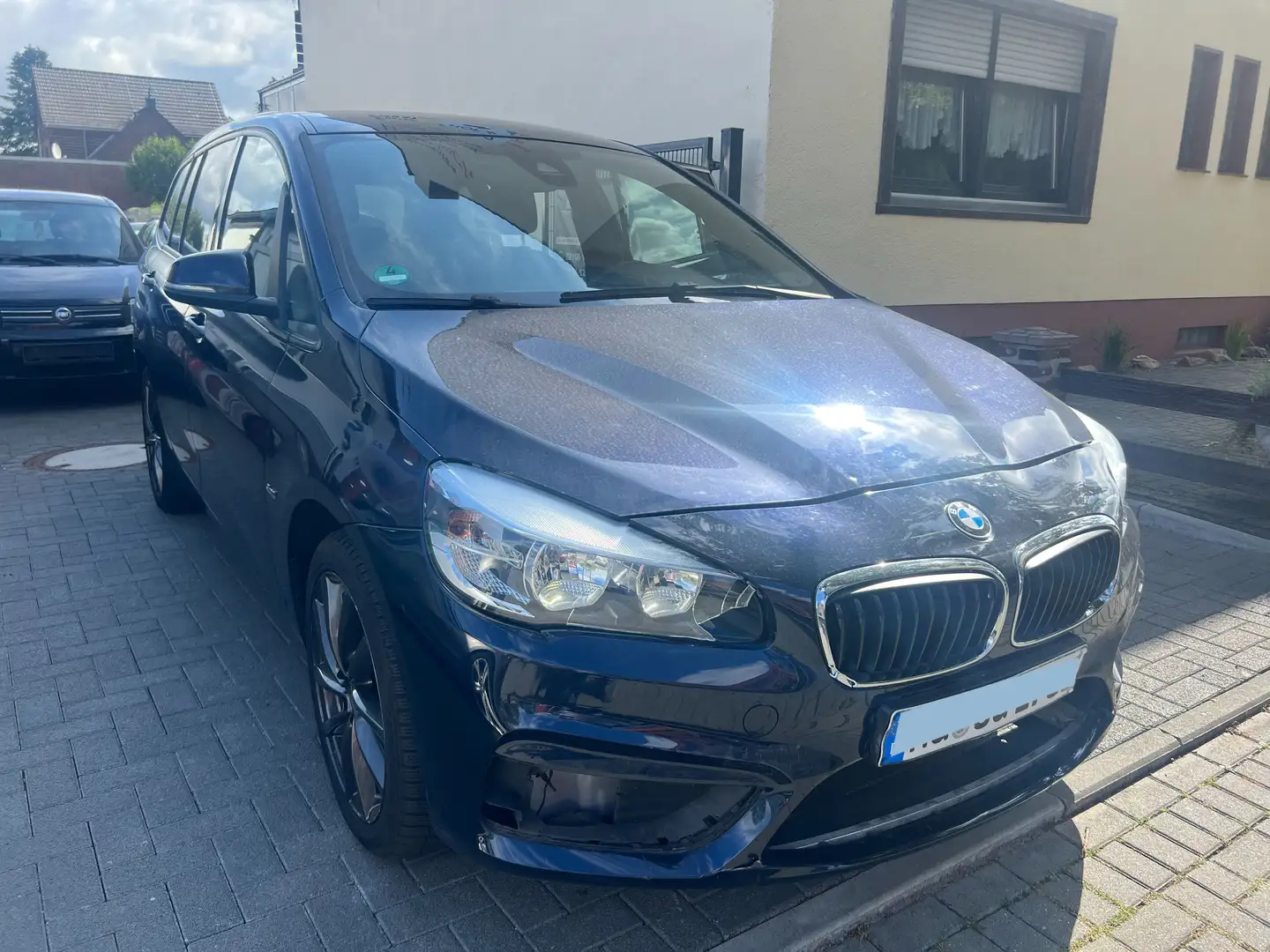 BMW 220 220 i Sport Line  7 Sitzer Automatik Euro 6 Bleu - 2