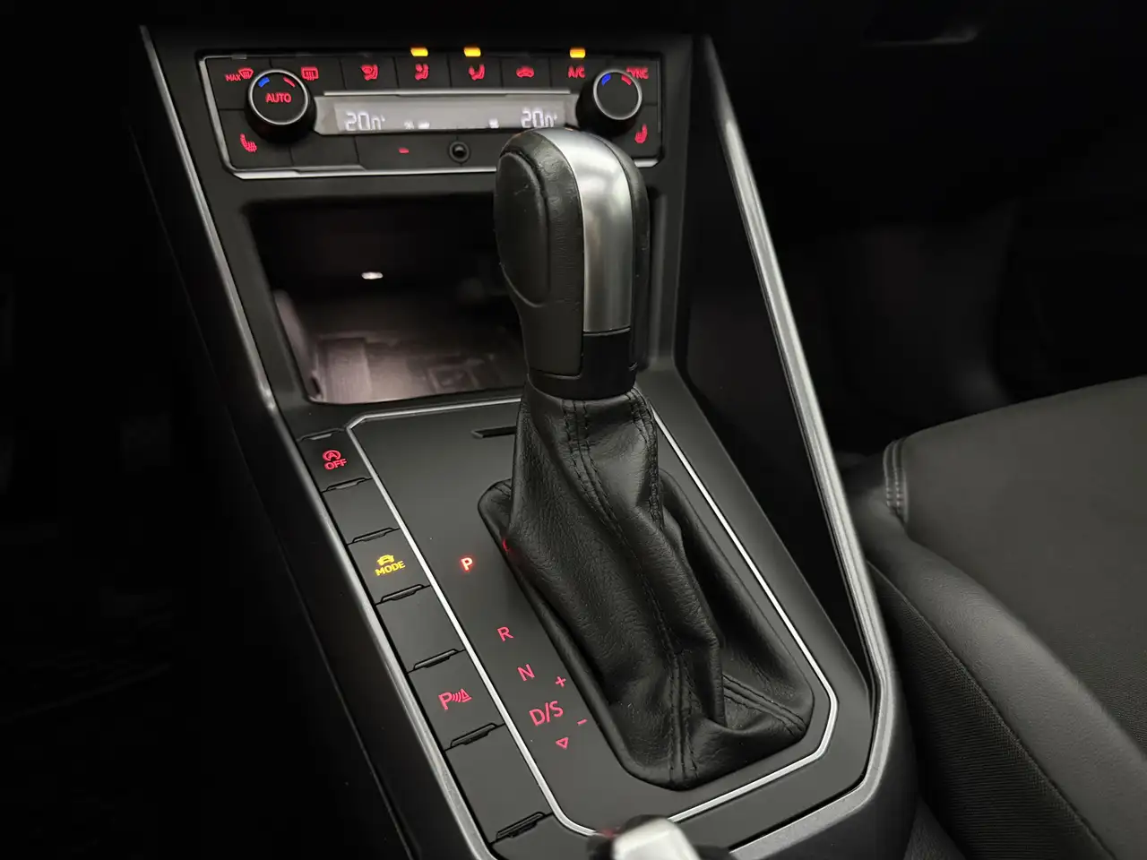Volkswagen Polo 1.0 TSI R-line Pano Camera Cruise Carplay, миниатюра 24