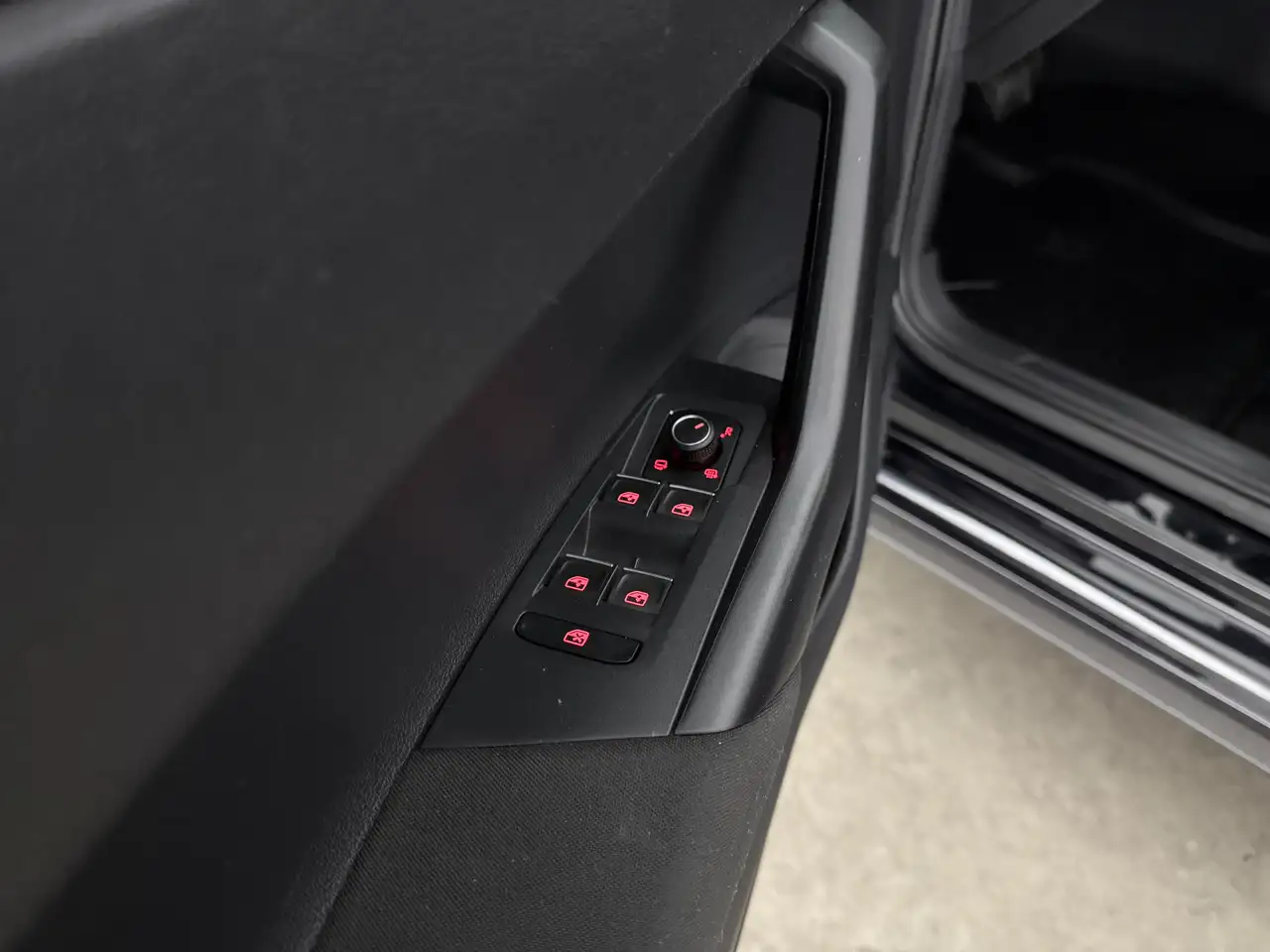 Volkswagen Polo 1.0 TSI R-line Pano Camera Cruise Carplay, миниатюра 30