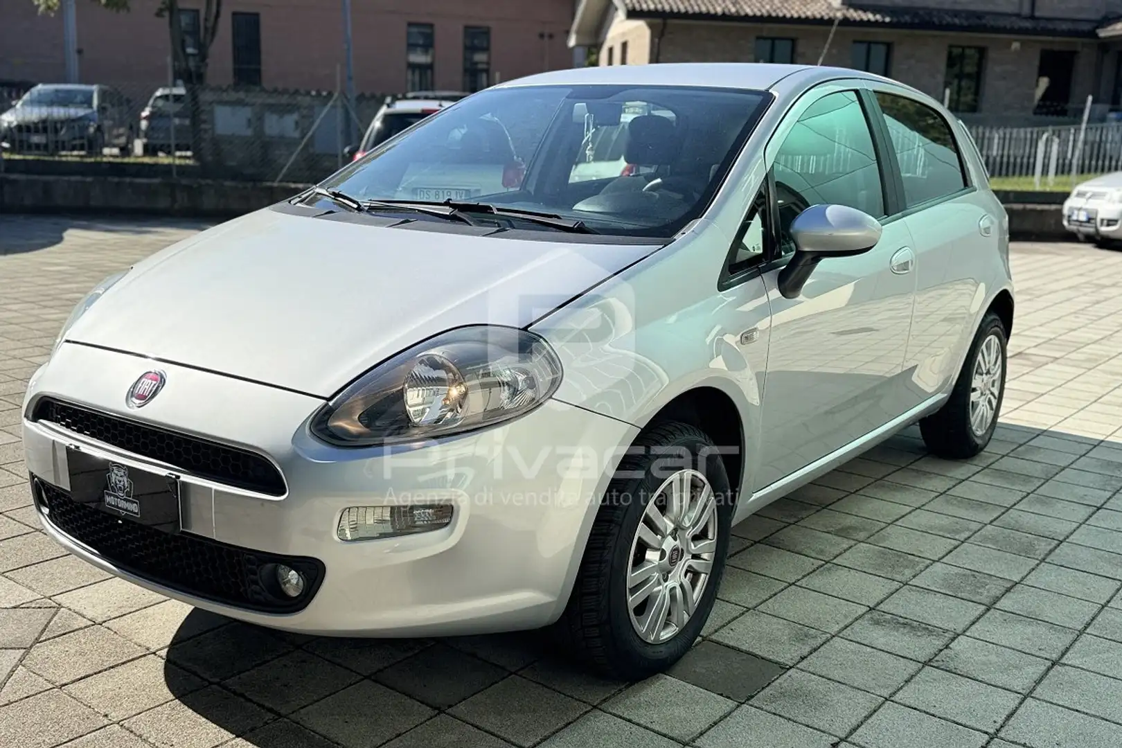 Fiat Punto Punto 1.4 8V 5 porte Natural Power Young Argent - 1