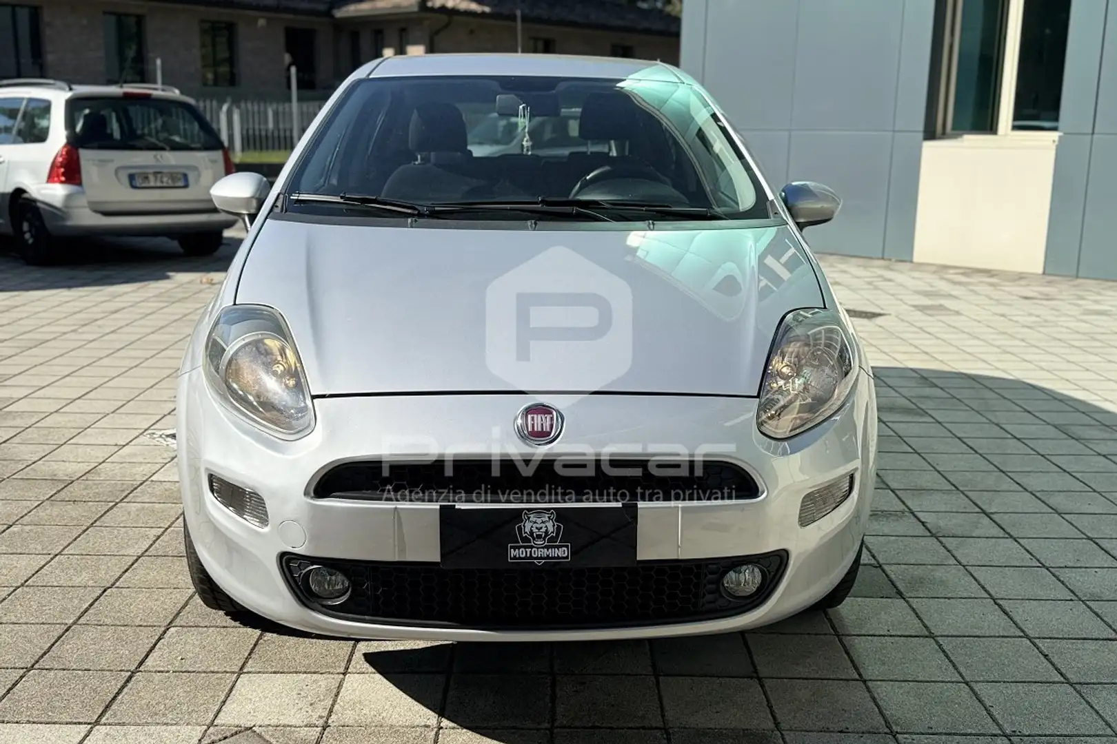 Fiat Punto Punto 1.4 8V 5 porte Natural Power Young Argent - 2