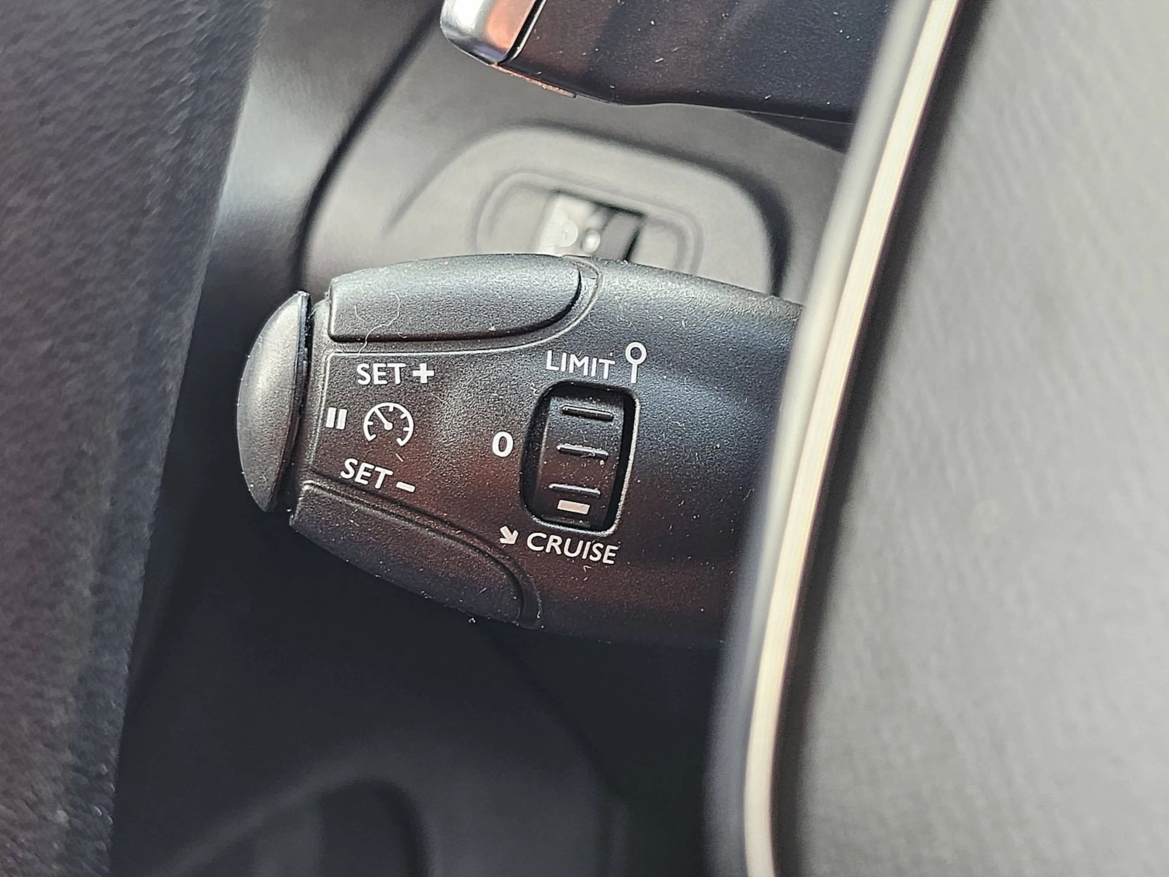 Peugeot Partner 1.5 — photo 12