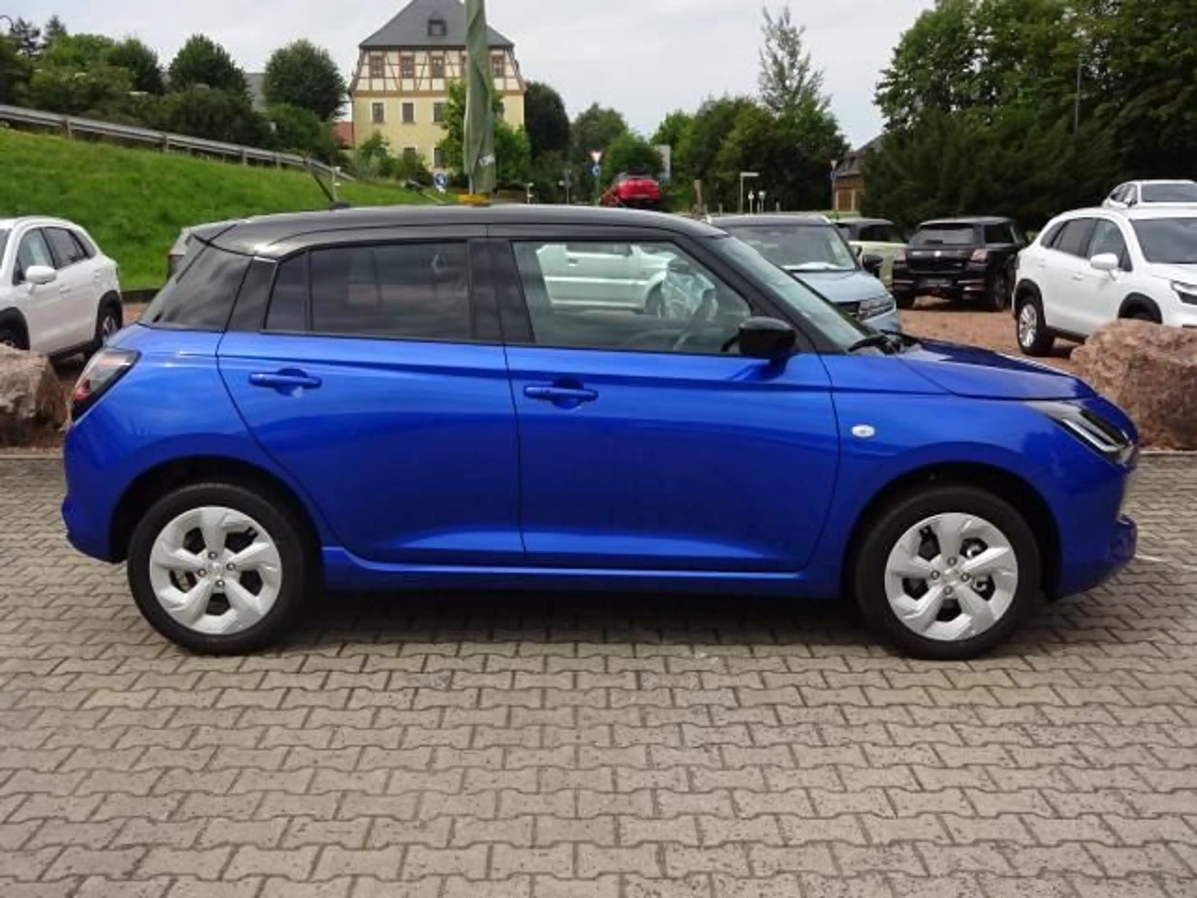 Suzuki Swift SWIFT 1.2 DUALJET ALLGRIP COMFORT NAVI SITZHEIZ. — photo 8