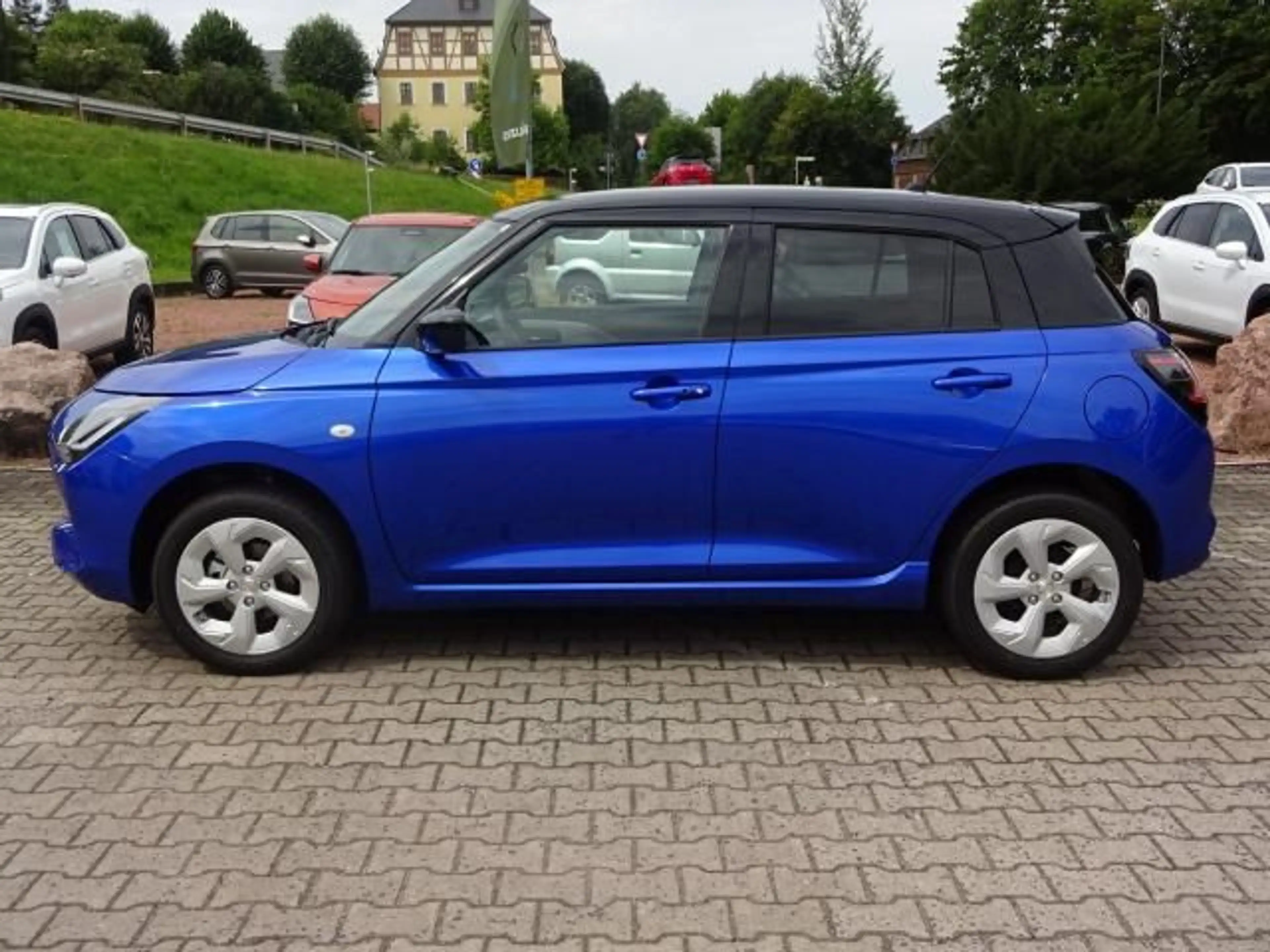 Suzuki Swift SWIFT 1.2 DUALJET ALLGRIP COMFORT NAVI SITZHEIZ. — photo 2