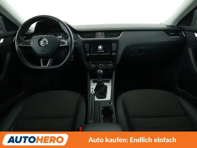 Skoda Octavia view 12