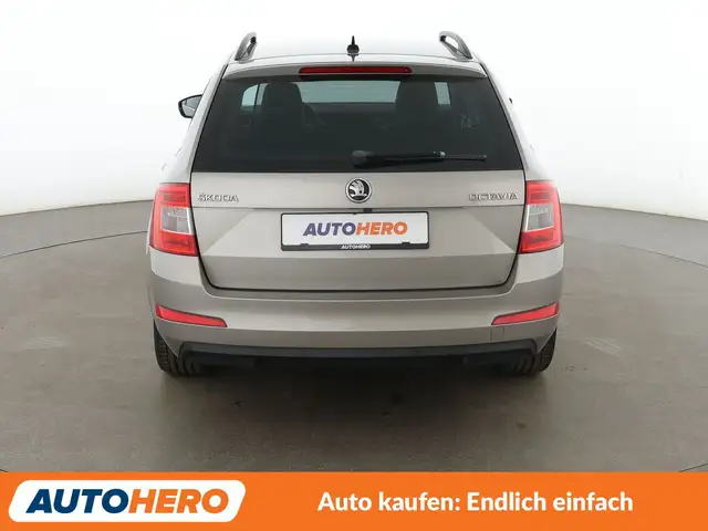 Skoda Octavia view 5