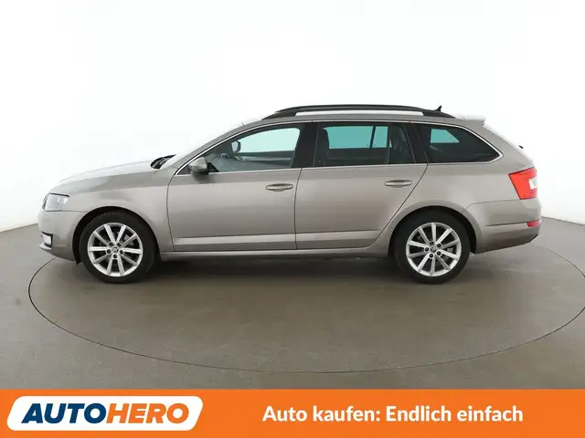 Skoda Octavia view 3
