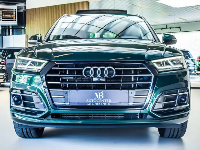 Audi Q5 view 3