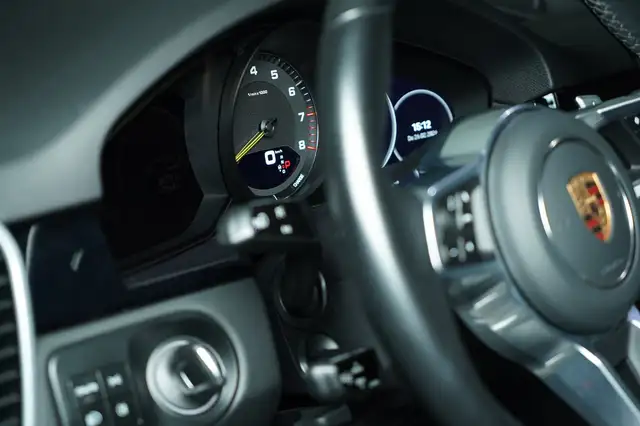 Porsche Cayenne E-Hybrid Platinum Edition Ansicht 18