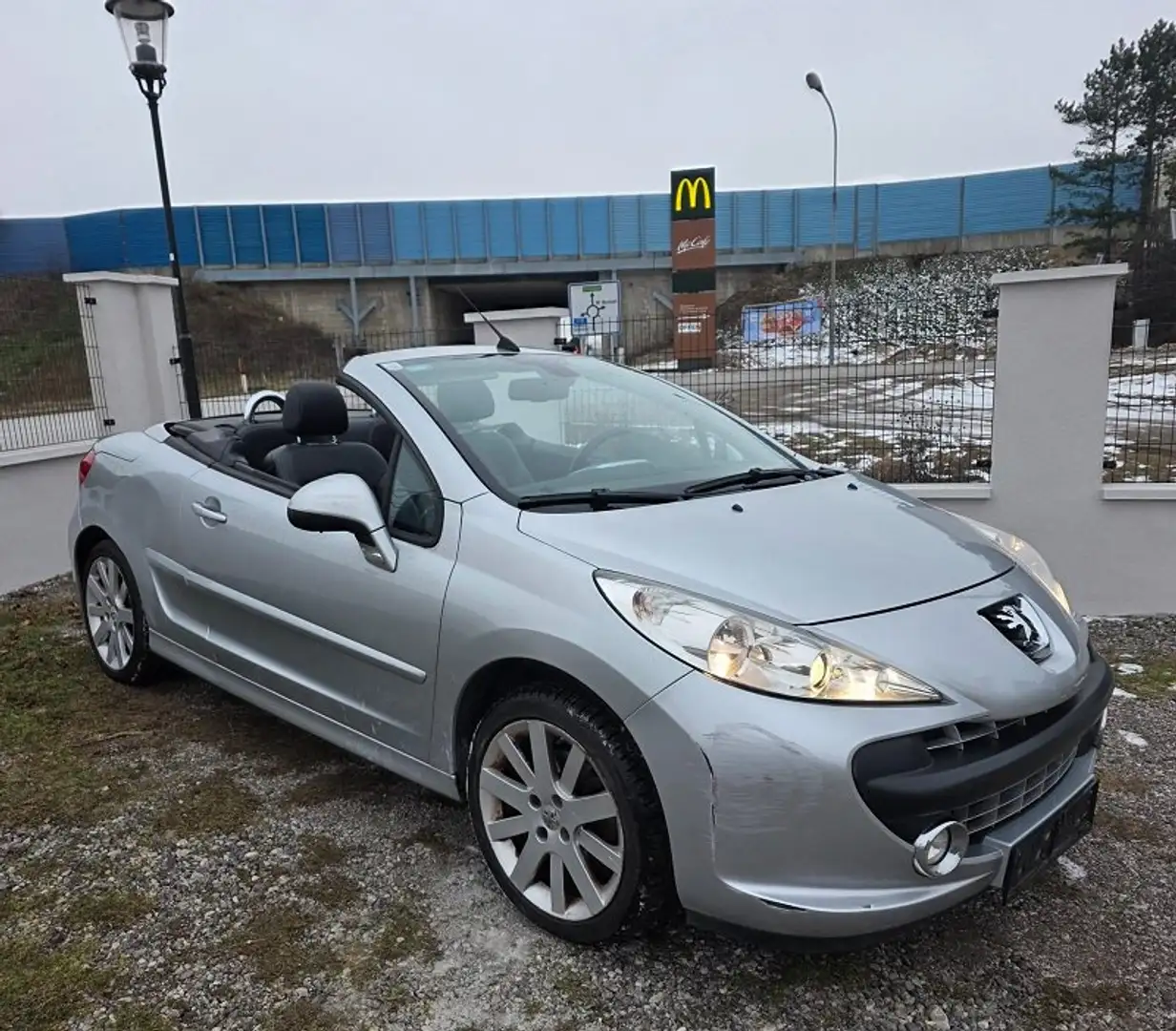 Peugeot 207 207 CC 16V Silber - 2