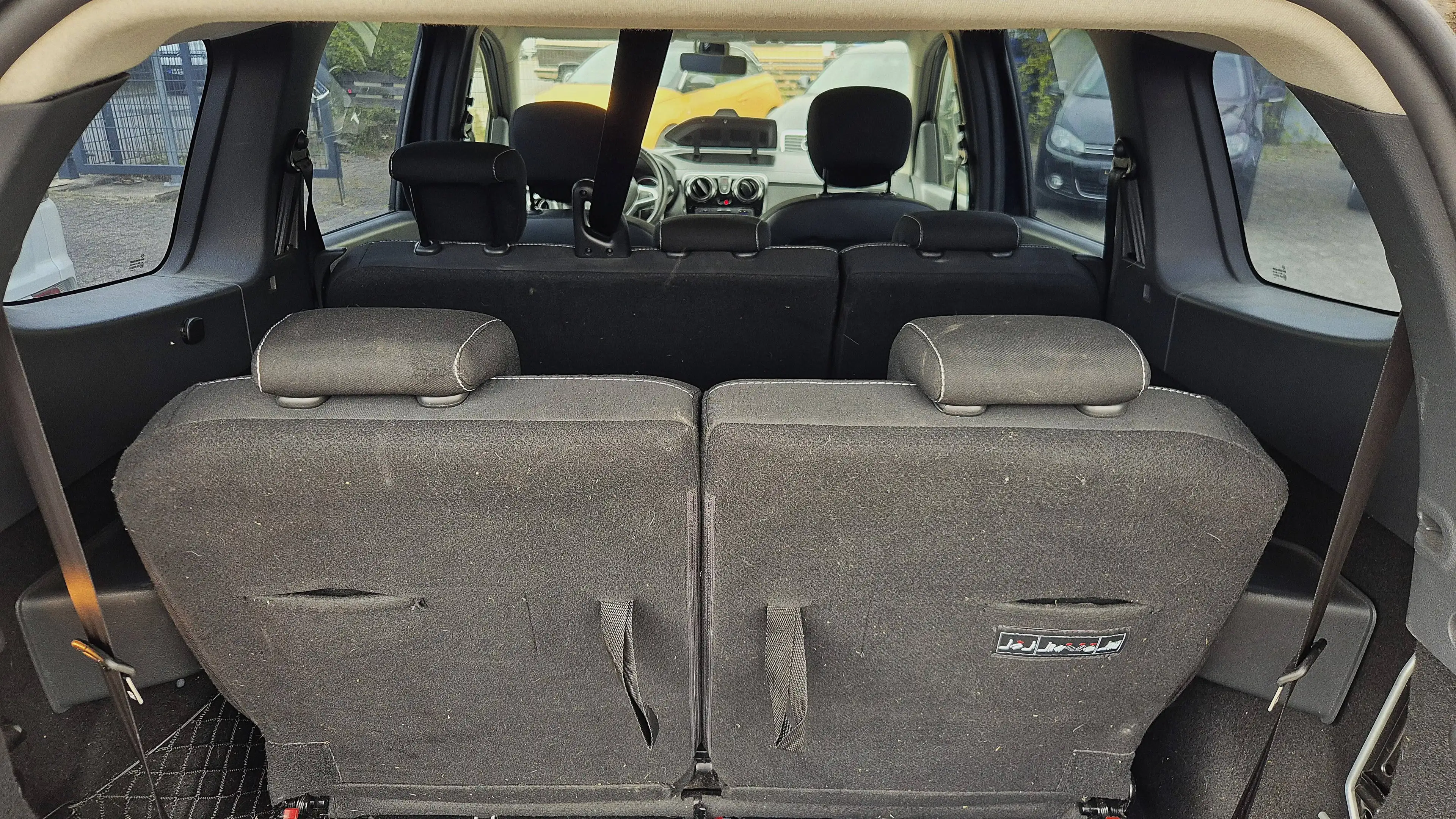 Dacia Lodgy LAUREATE 1,6i 7SITZER KLIMA NAVI RÜCKFAHRKAMERA PDC SHZ ALLWETTER 2HD — photo 12