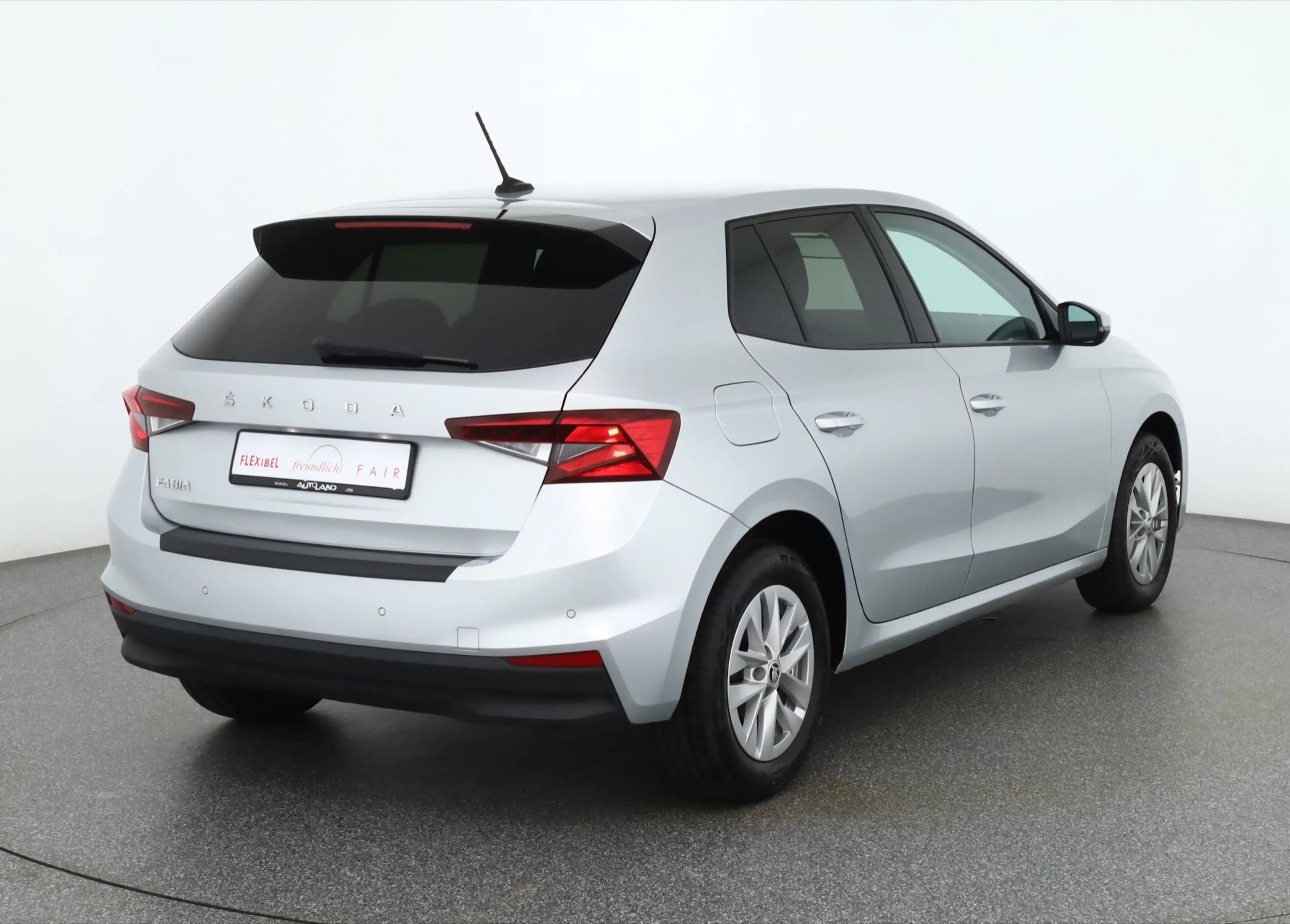 Skoda Fabia 1.0 TSI Active LED SmartLink Sitzheizung — photo 5
