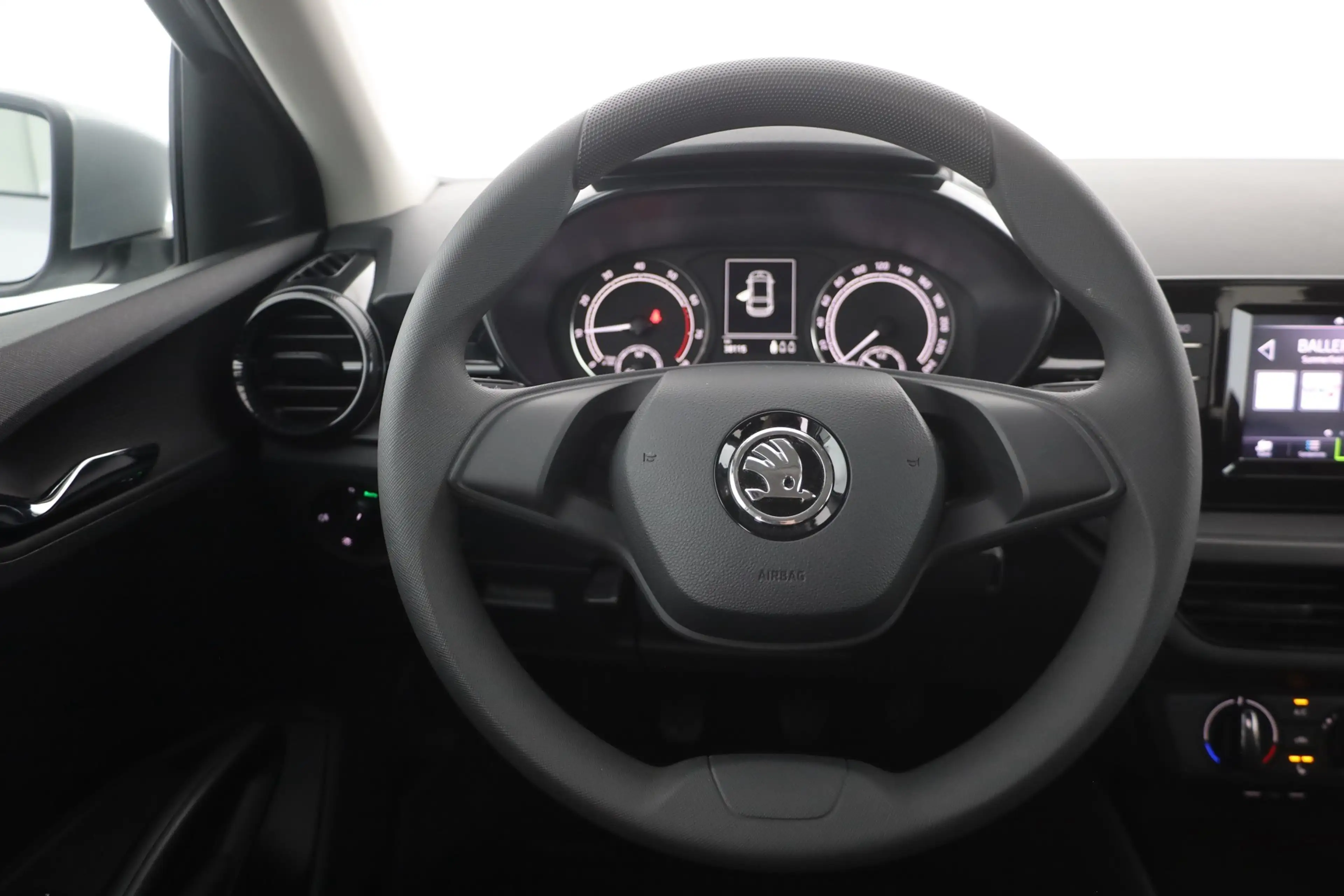 Skoda Fabia 1.0 TSI Active LED SmartLink Sitzheizung — photo 14