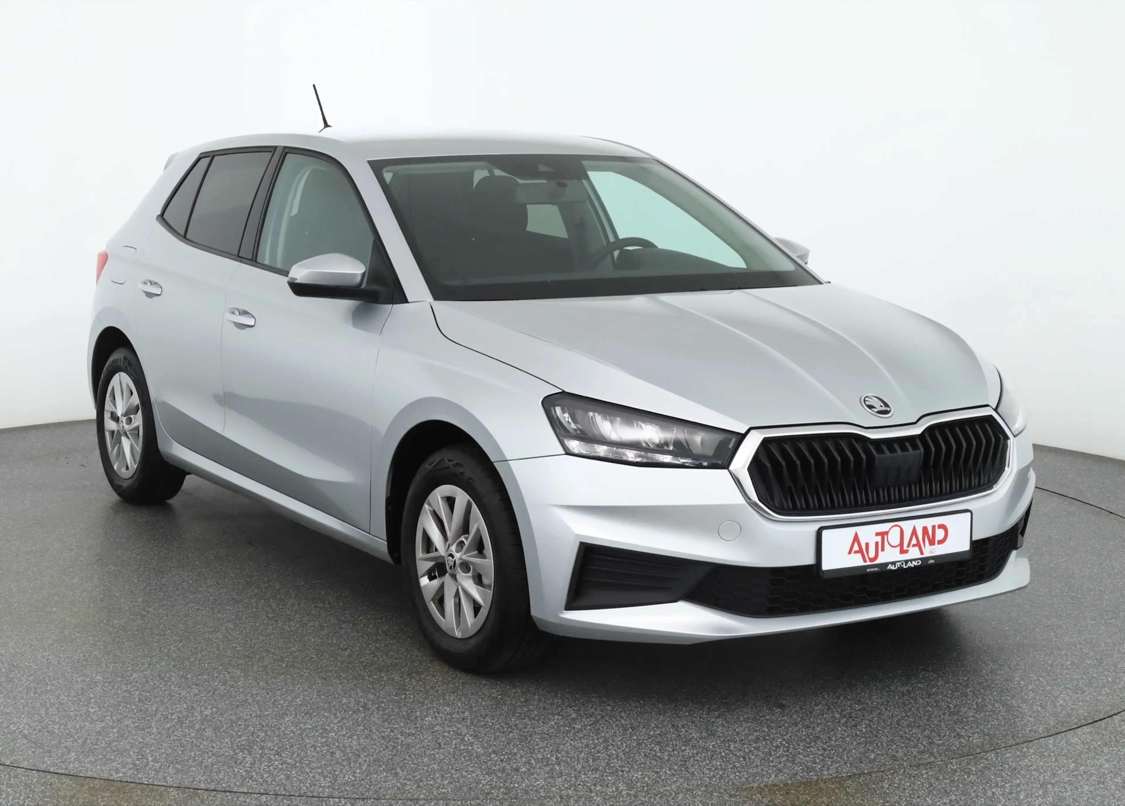 Skoda Fabia 1.0 TSI Active LED SmartLink Sitzheizung — photo 7