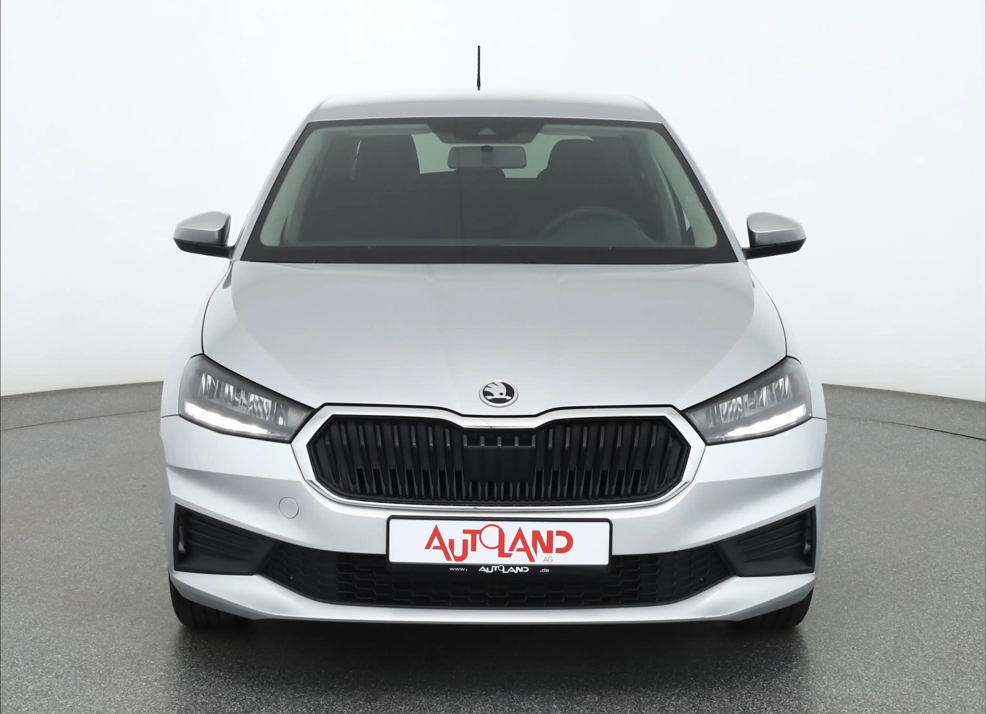 Skoda Fabia 1.0 TSI Active LED SmartLink Sitzheizung — photo 8