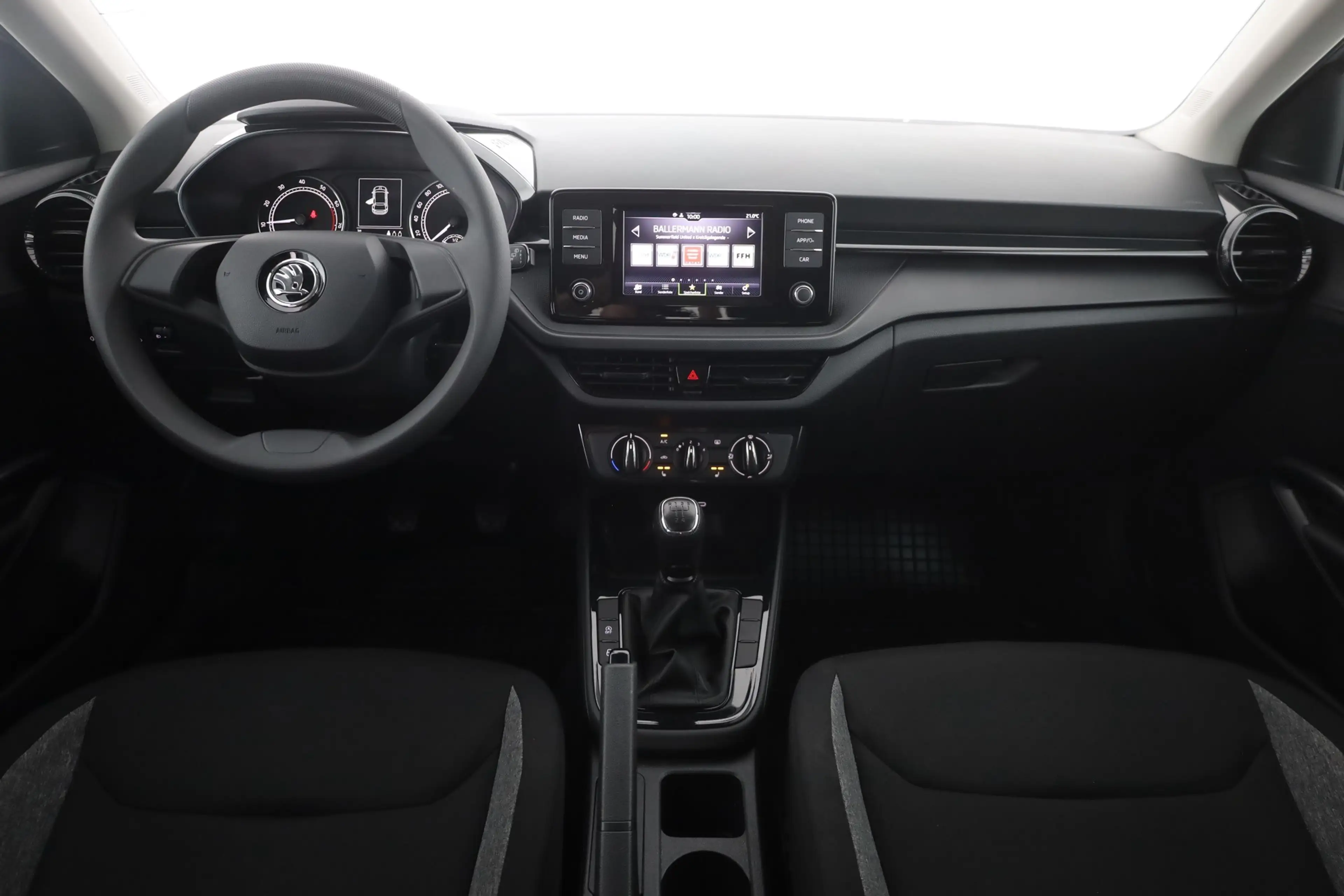 Skoda Fabia 1.0 TSI Active LED SmartLink Sitzheizung — photo 9