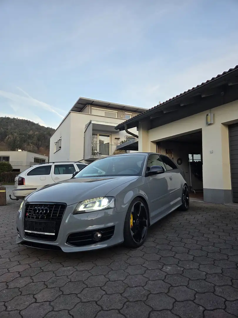 Audi S3 A3 S3 2,0 TFSI quattro Grau - 1