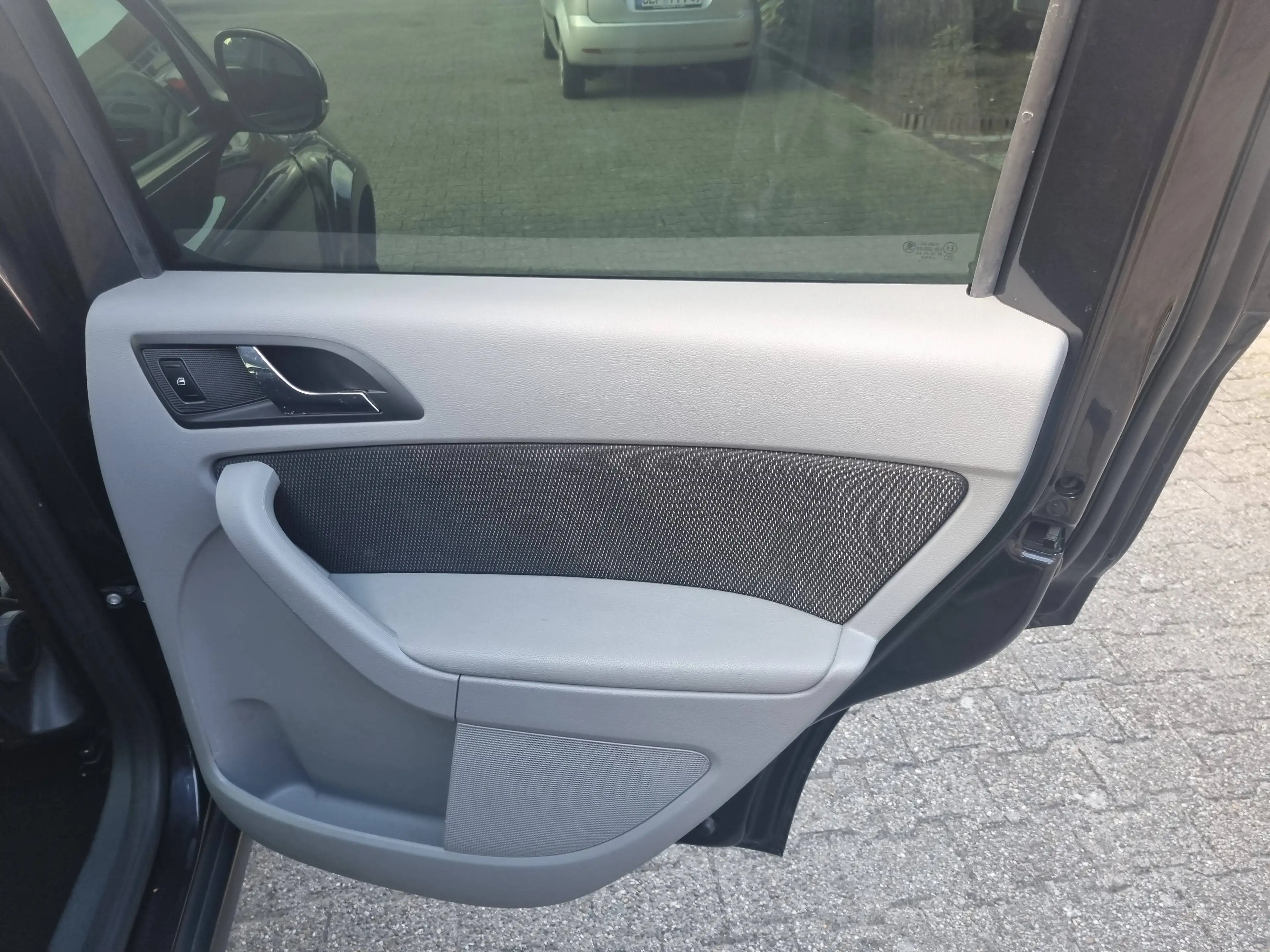 Skoda Yeti Yeti 1.4 TSI Ambition — photo 20