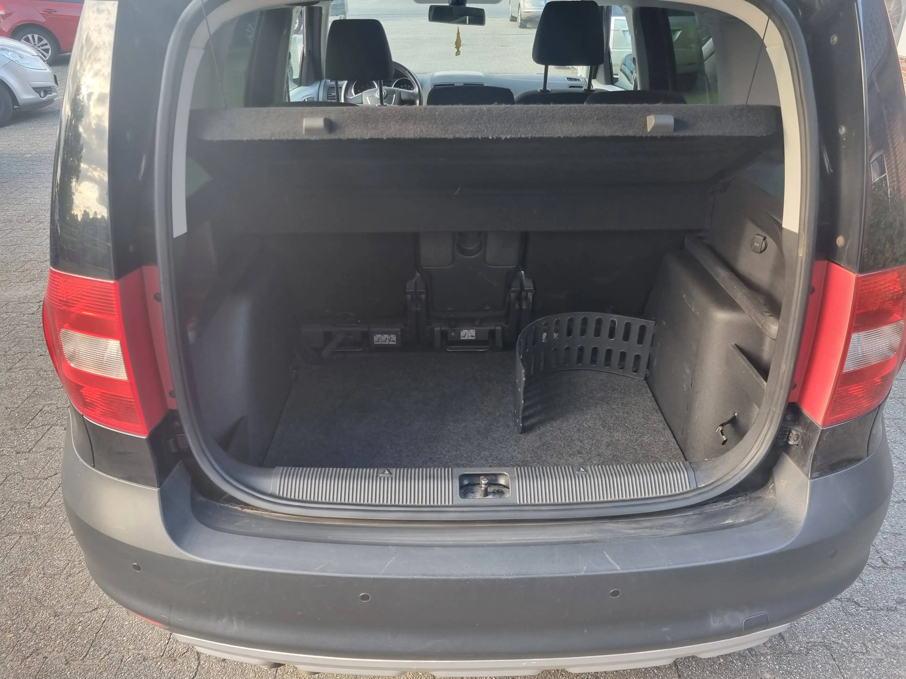 Skoda Yeti Yeti 1.4 TSI Ambition — photo 21