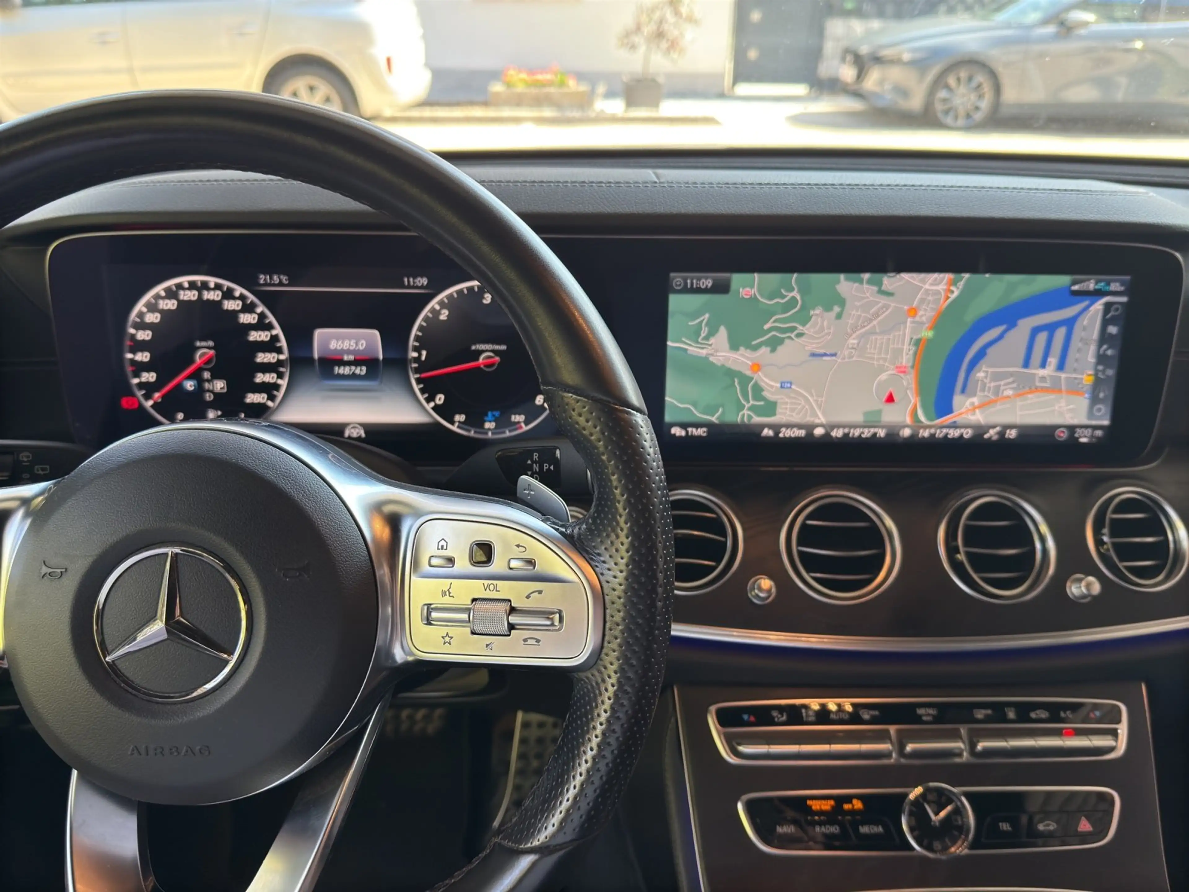Mercedes-Benz E 400 E 400 d 4Matic Kombi AMG Paket — photo 10
