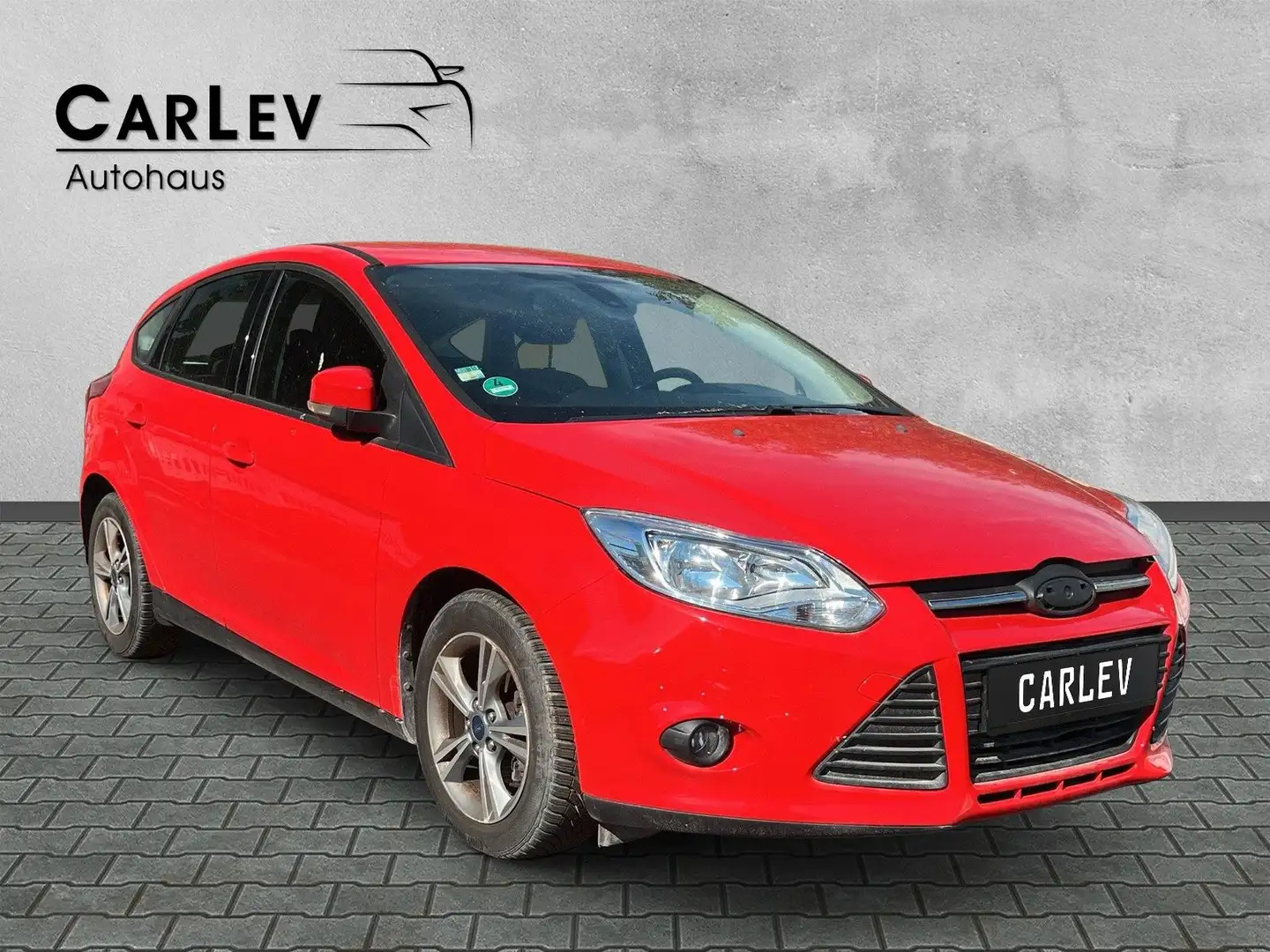 Ford Focus Lim. Zahnriemen neu TÜV neu Rouge - 1