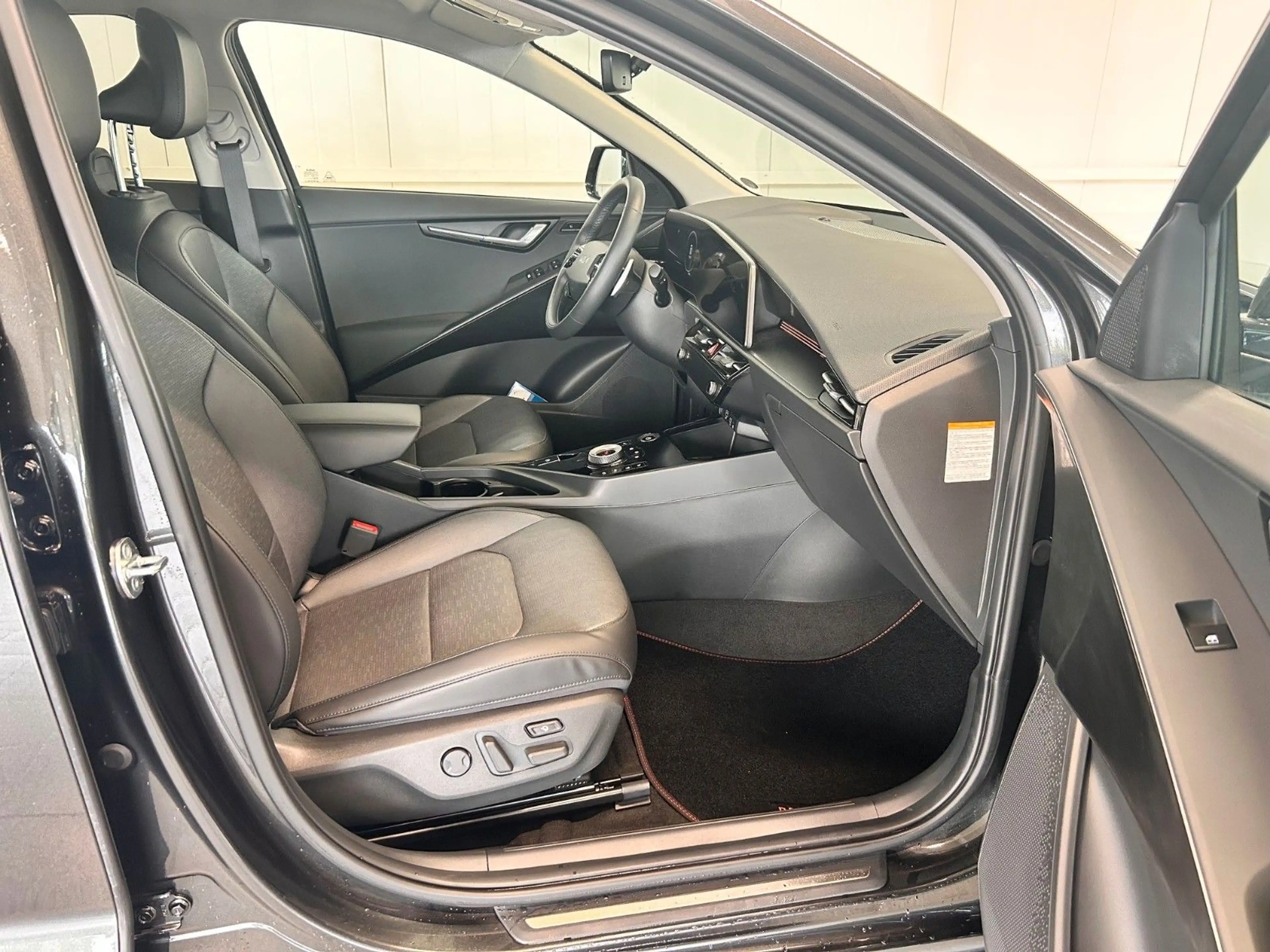Kia Niro EV Inspiration WP, DW, Tech, Relax, DRG — photo 8