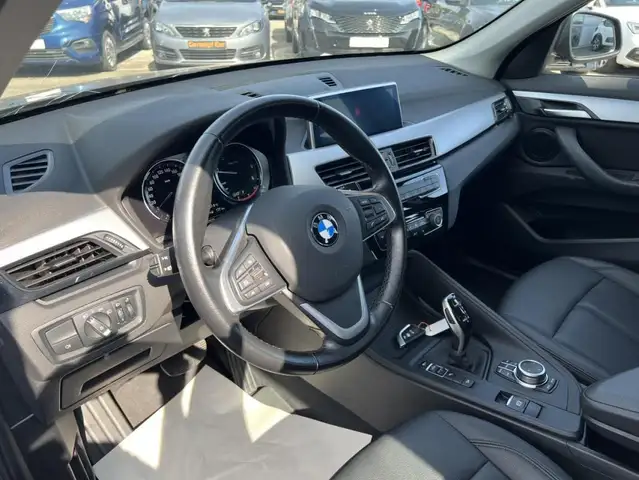 BMW X1 view 9