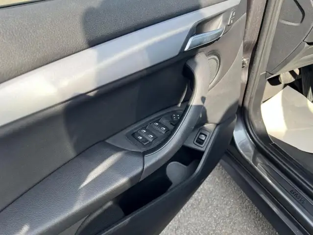 BMW X1 view 5