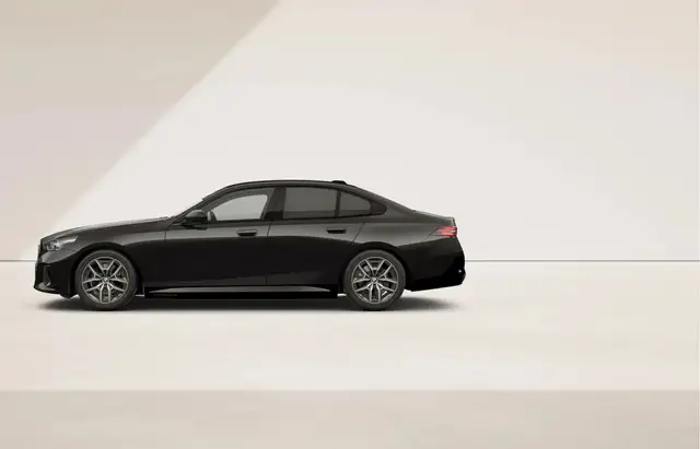 BMW i5 view 11