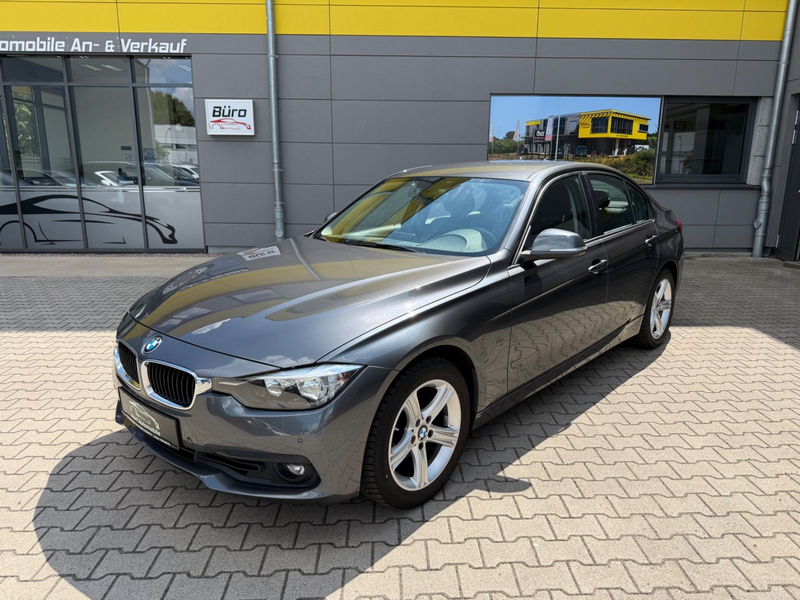 BMW 318 i Advantage/AUTOMATIK/KAMERA/SHZ/KLIMAA* — photo 2