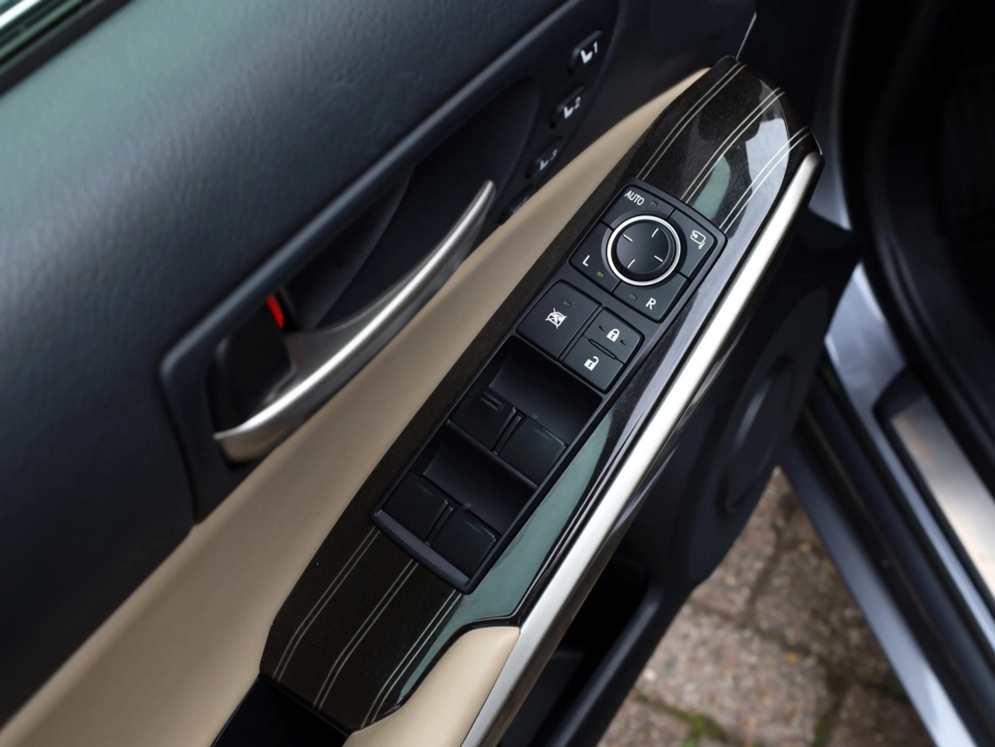 Lexus IS 300 300h Luxury Line | Mark Levinson | Schuifdak | Tre — photo 31