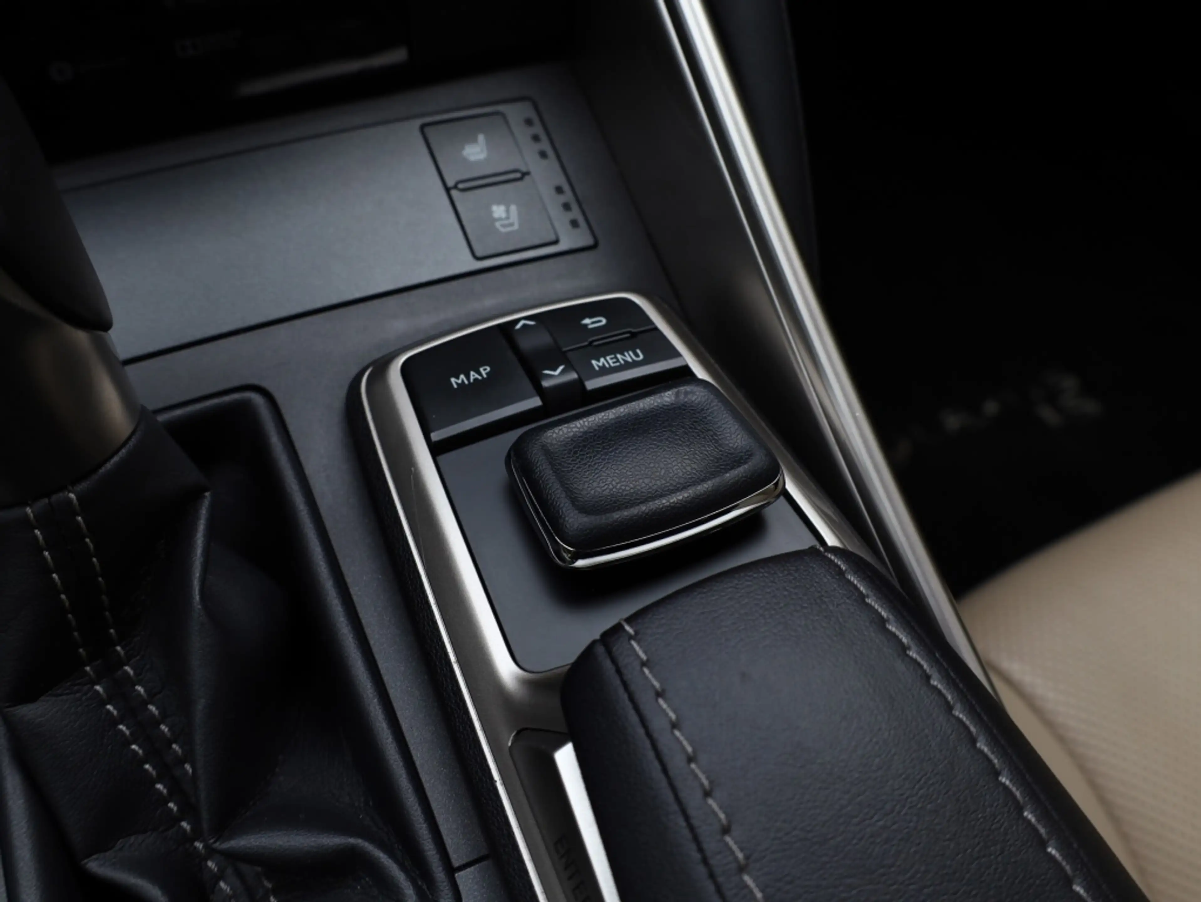 Lexus IS 300 300h Luxury Line | Mark Levinson | Schuifdak | Tre — photo 27