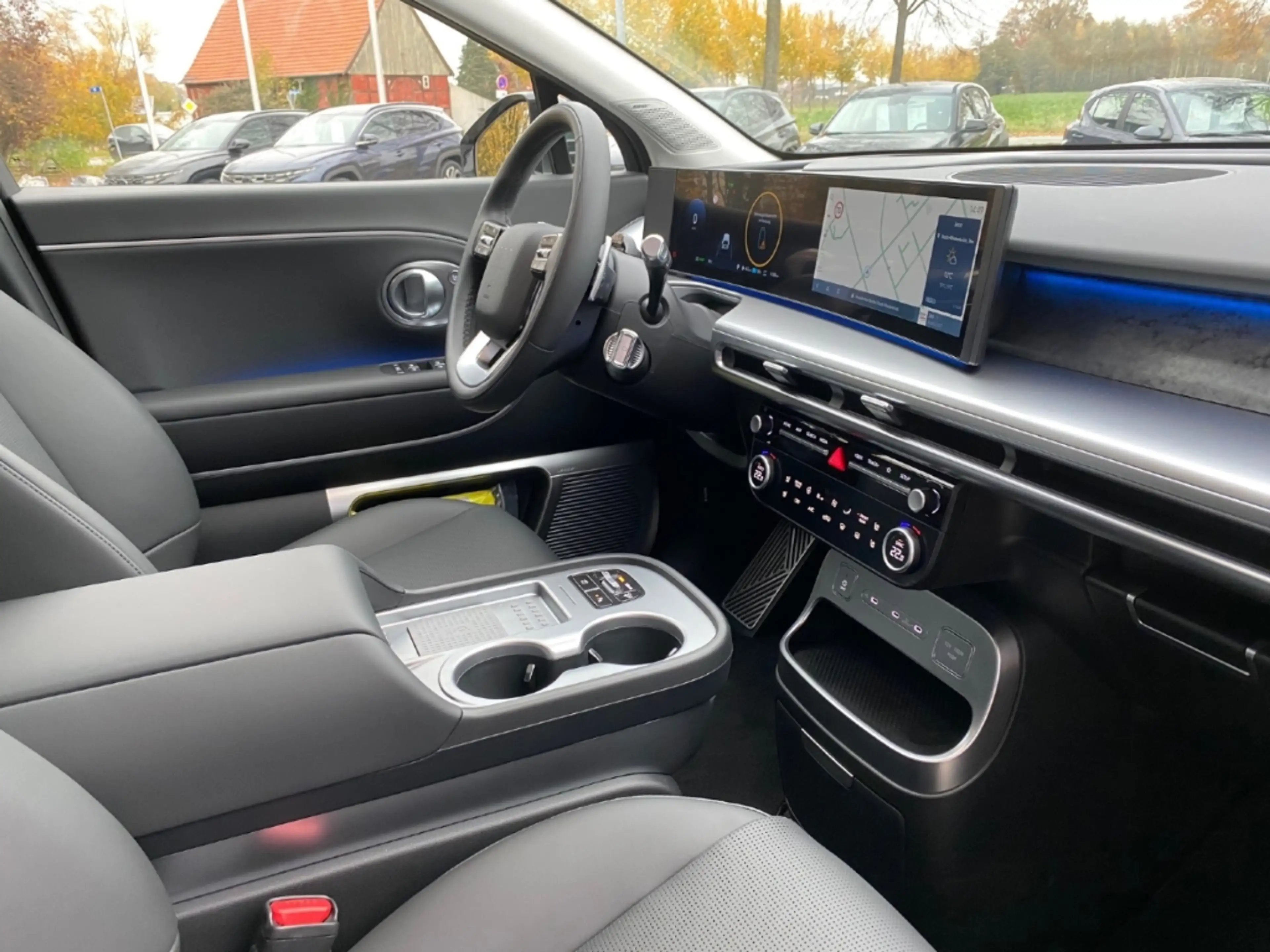 Hyundai IONIQ 9 226 kW 4WD 6 Sitzer SwivelPaket Uniq 110kWh HUD Ni — photo 3
