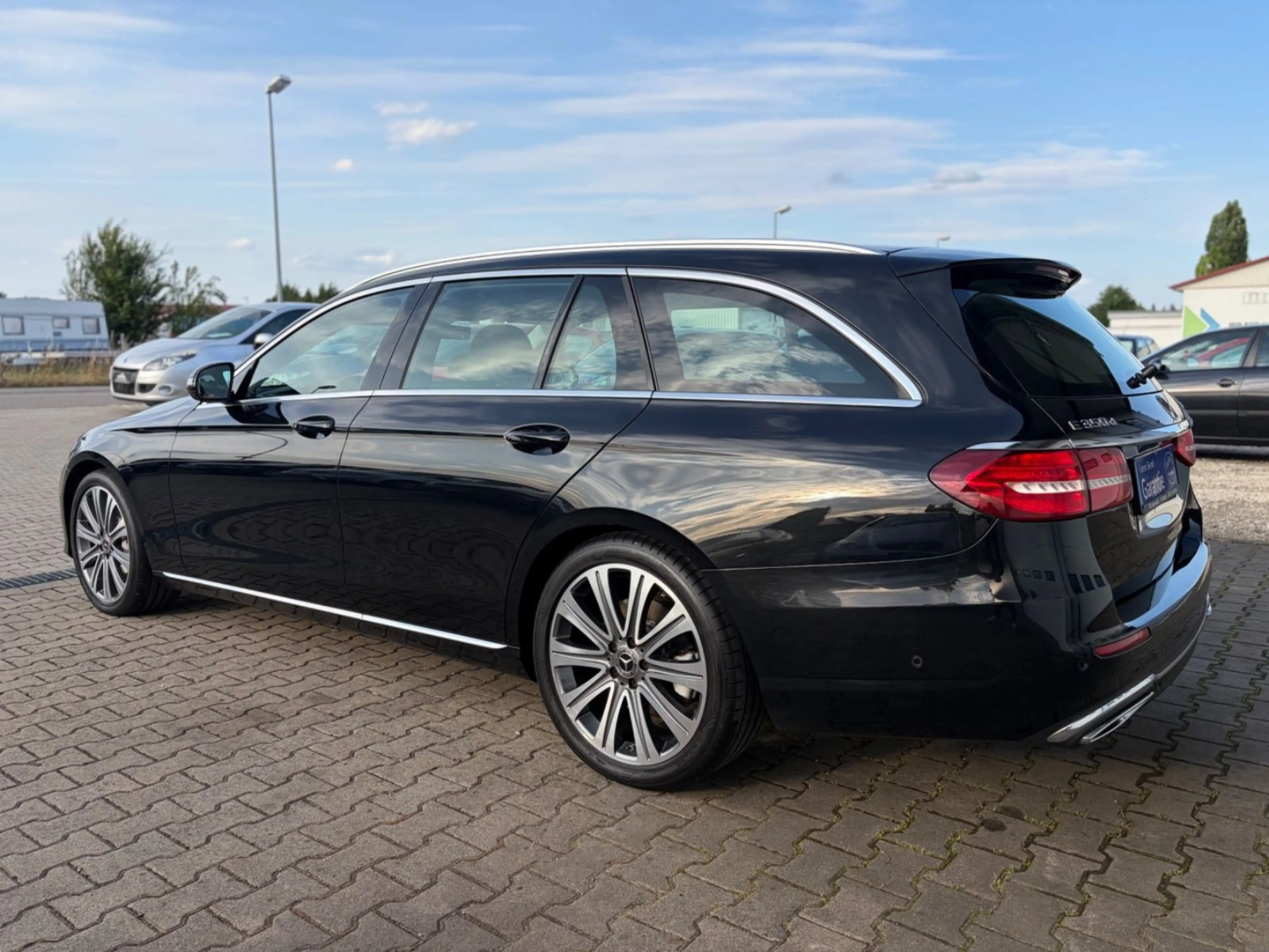 Mercedes-Benz E 350 d 4Matic Avantgarde 9G *ACC*TotW*SHD*RFK* — photo 9