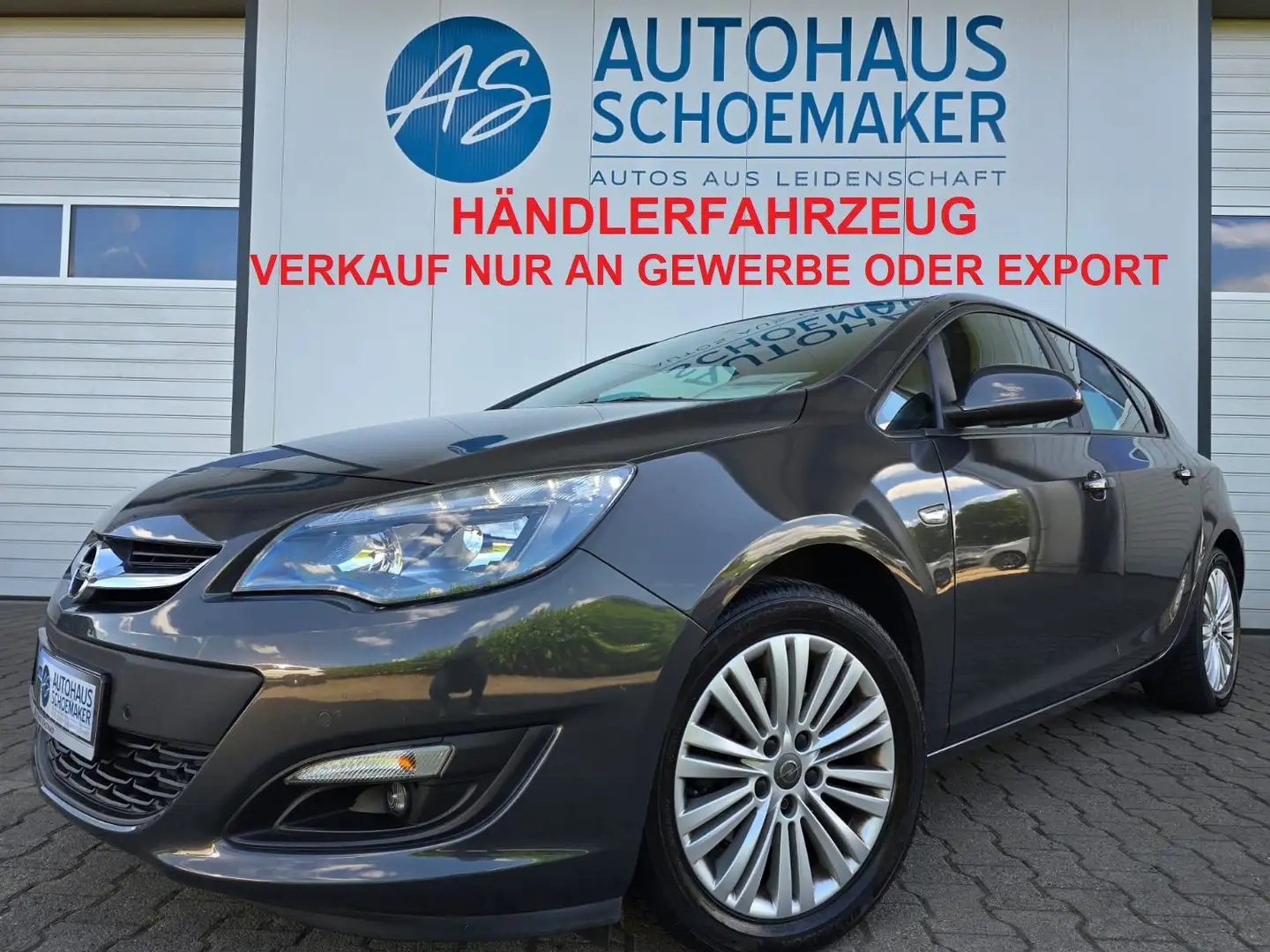 Opel Astra J Lim 5t,Selection,Scheckheft gepflegt,AHK Grau - 1