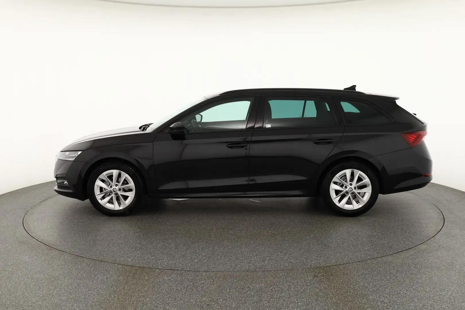 Skoda Octavia Combi 1.5  TSI Style LED Navi Tempomat Zwart - 2