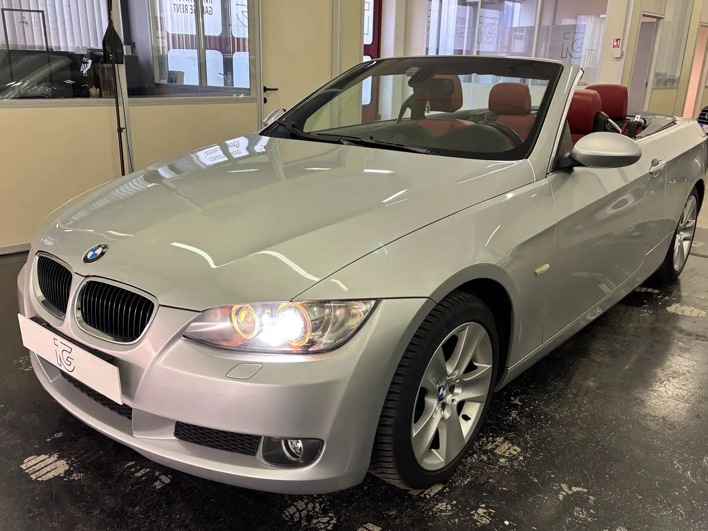BMW 320 320d Cabrio automatica Argento - 2