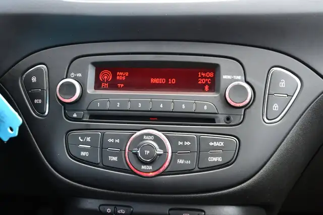 Opel Corsa view 12