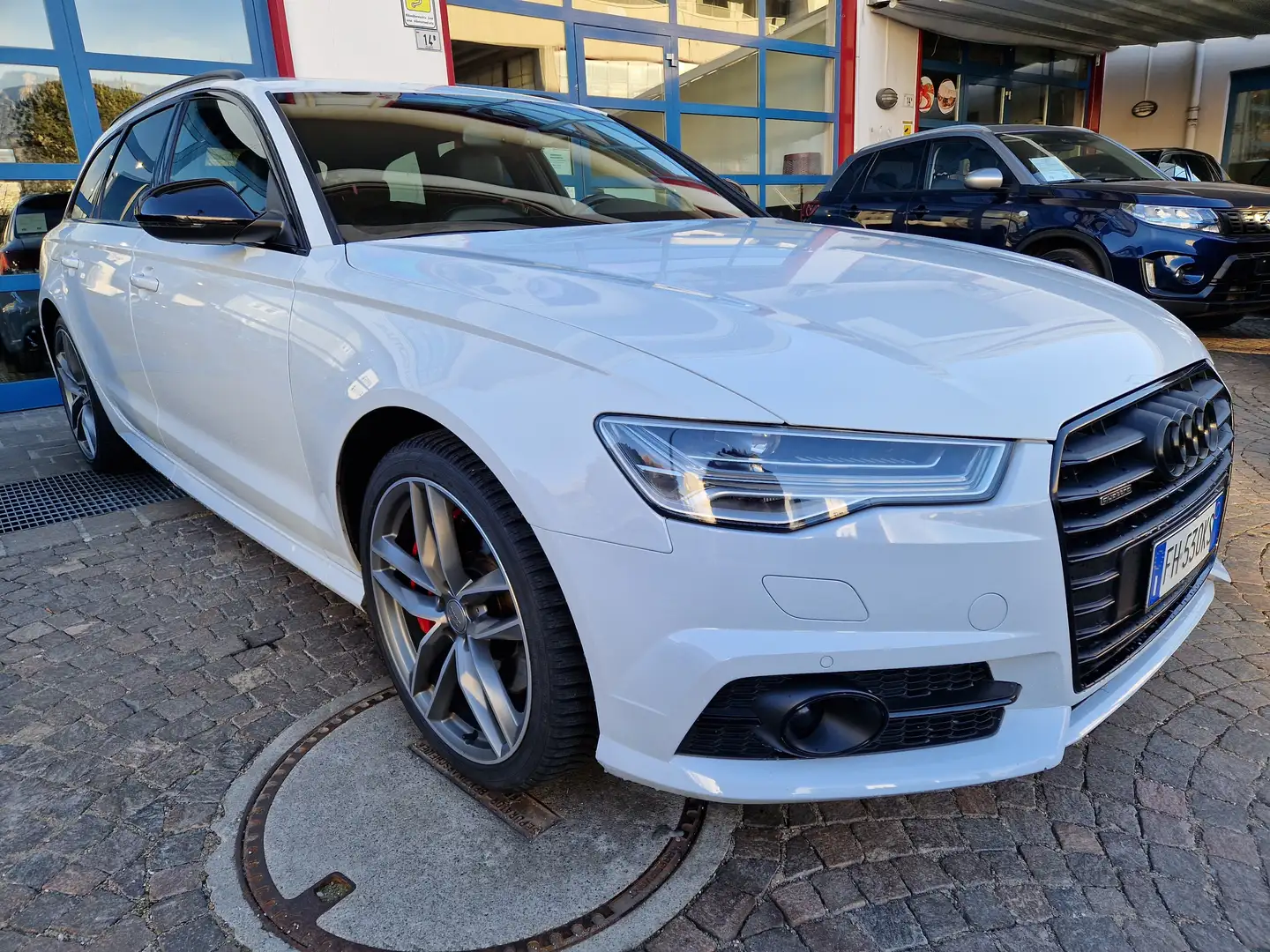 Audi A6 Av. 3.0 TDI 326Cv quattro competition ACC Keyless Weiß - 2