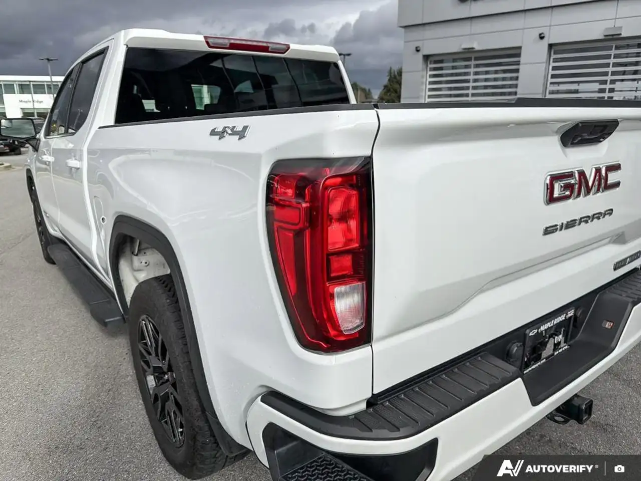 GMC Sierra 1500 снимка GMC Sierra 1500