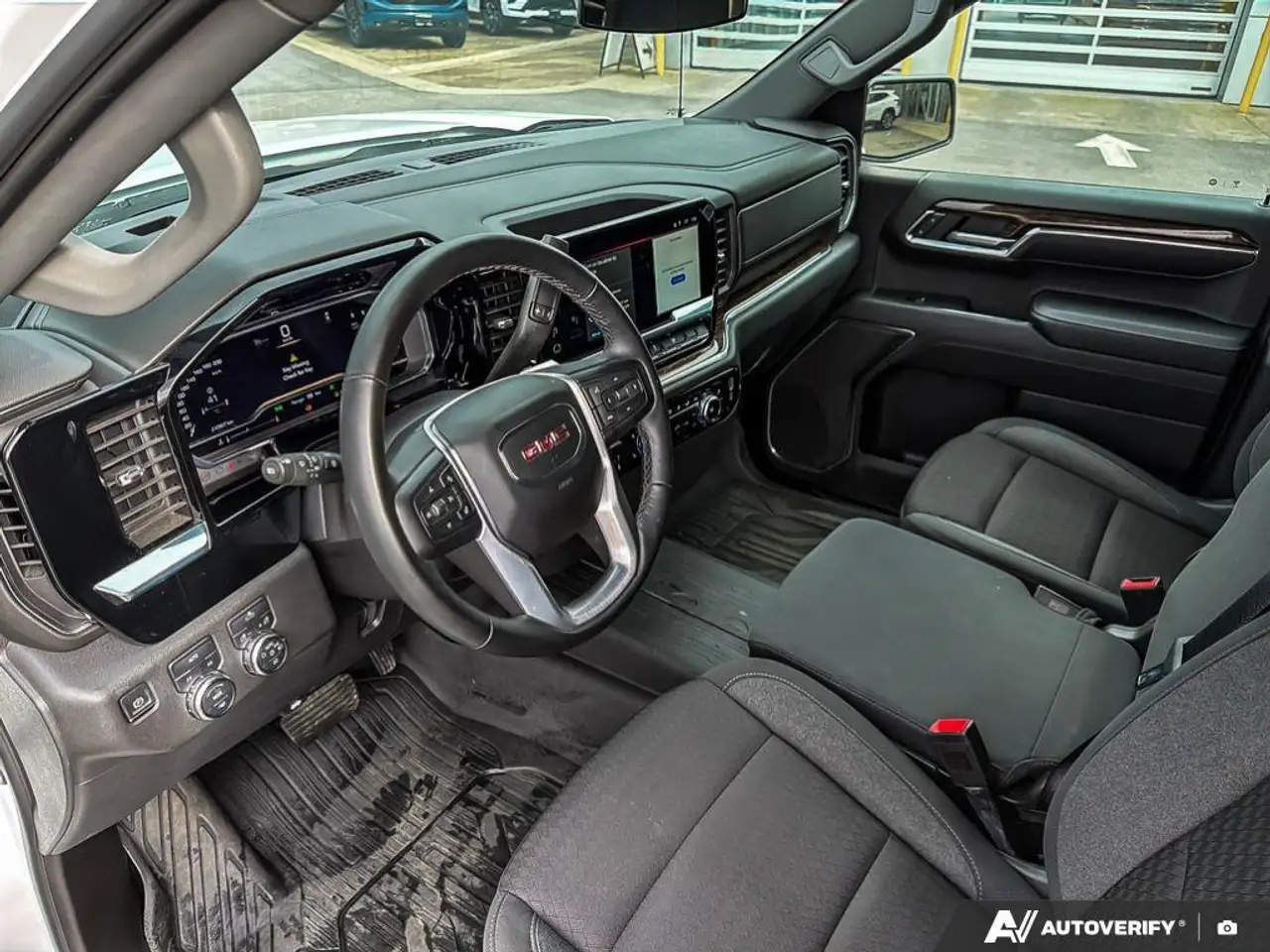 GMC Sierra 1500 снимка GMC Sierra 1500