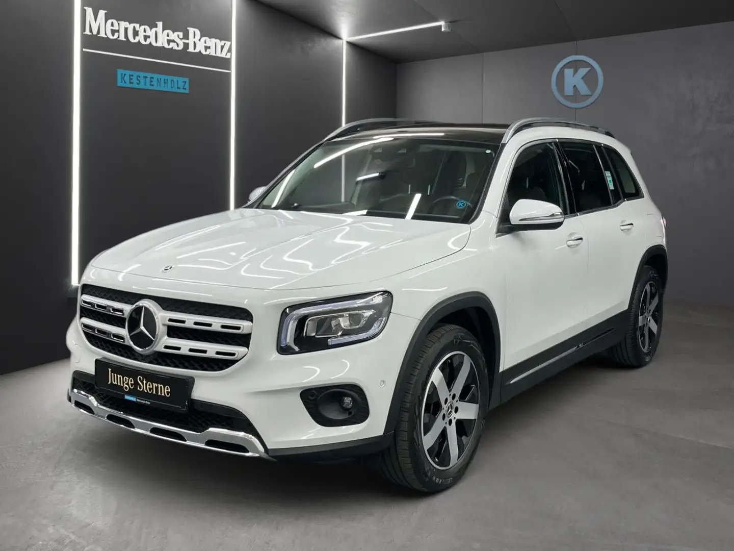 Mercedes-Benz GLB 200 d 4MATIC Pano HUD LED Keyl-GO Kamera PTS Weiß - 2
