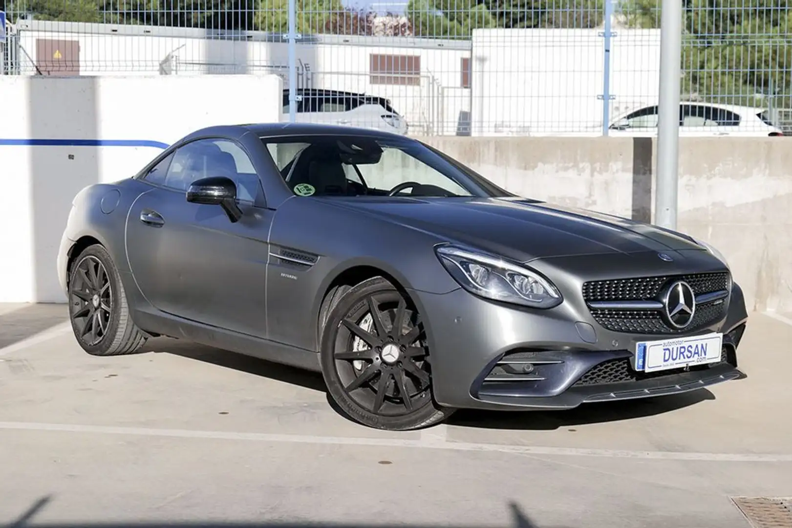 Mercedes-Benz SLC 200 MercedesAMG 43 Gris - 2