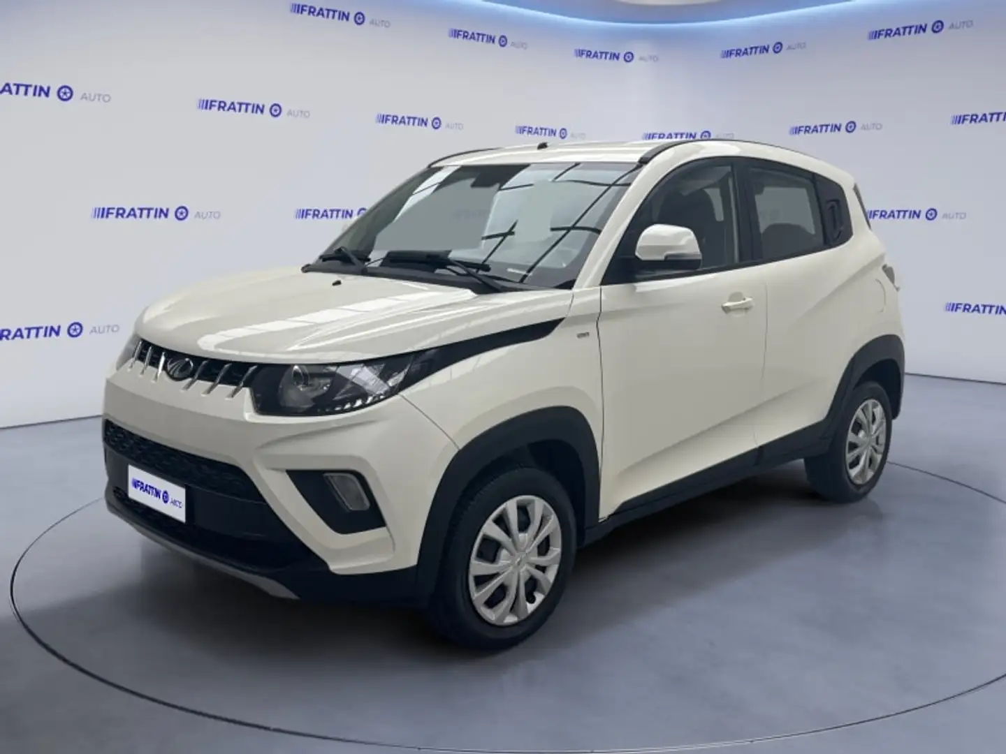 Mahindra KUV100 1.2 VVT K6 Weiß - 1