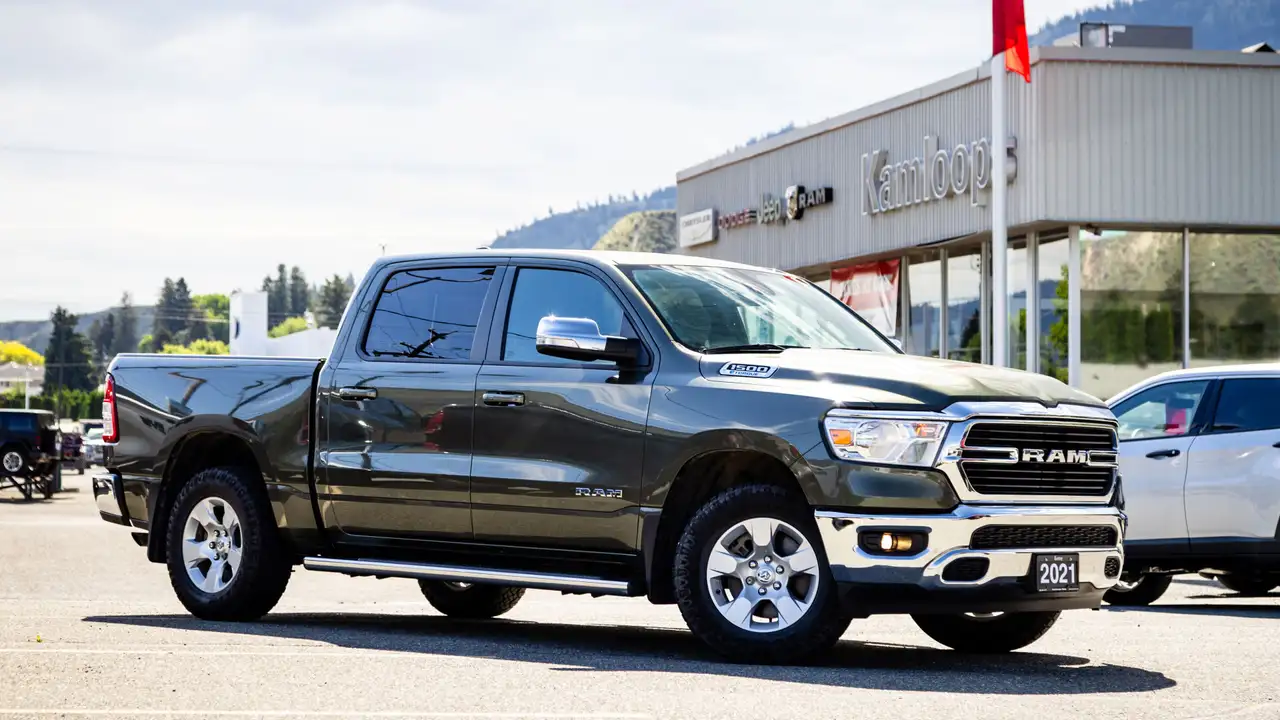 RAM 1500 снимка RAM 1500